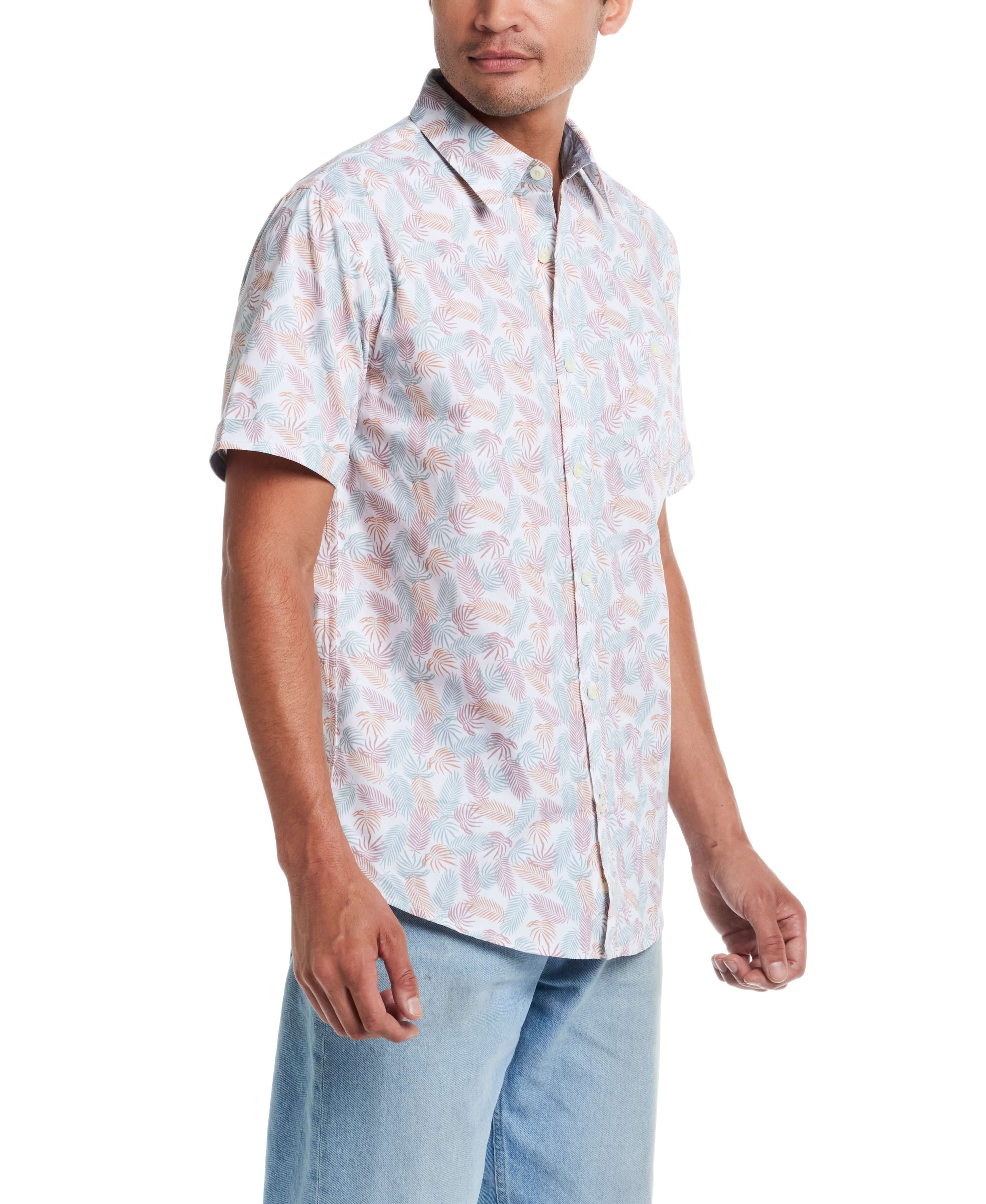 Short sleeve cotton poplin shirt in lavender leaf pattern, featuring a spread collar and classic fit.