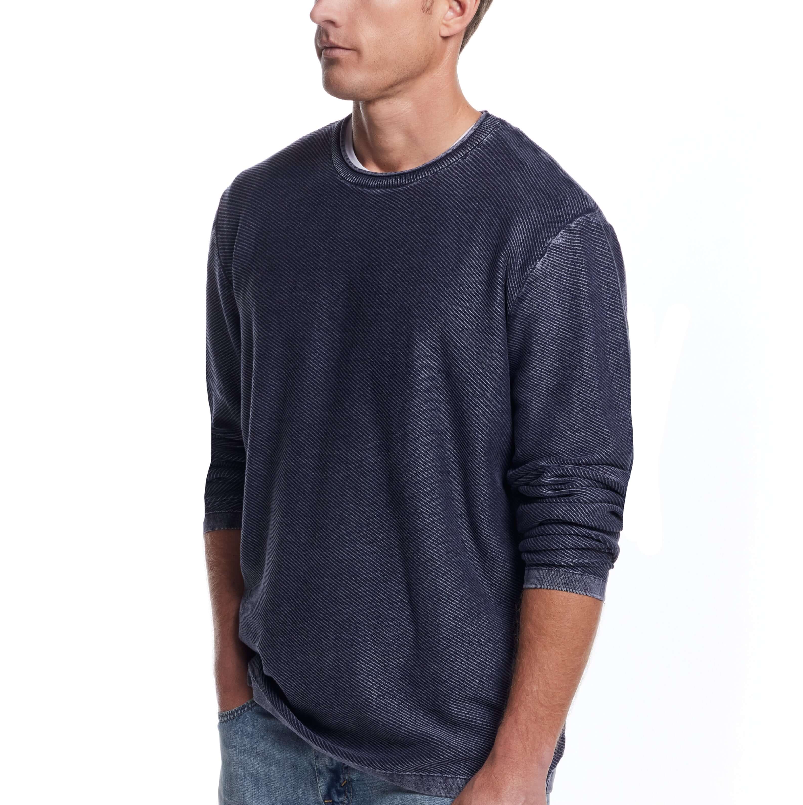 Twill stonewash sweater in Blue Nights, featuring a classic roll-neck and airy twill stitch texture, ideal for year-round wear.