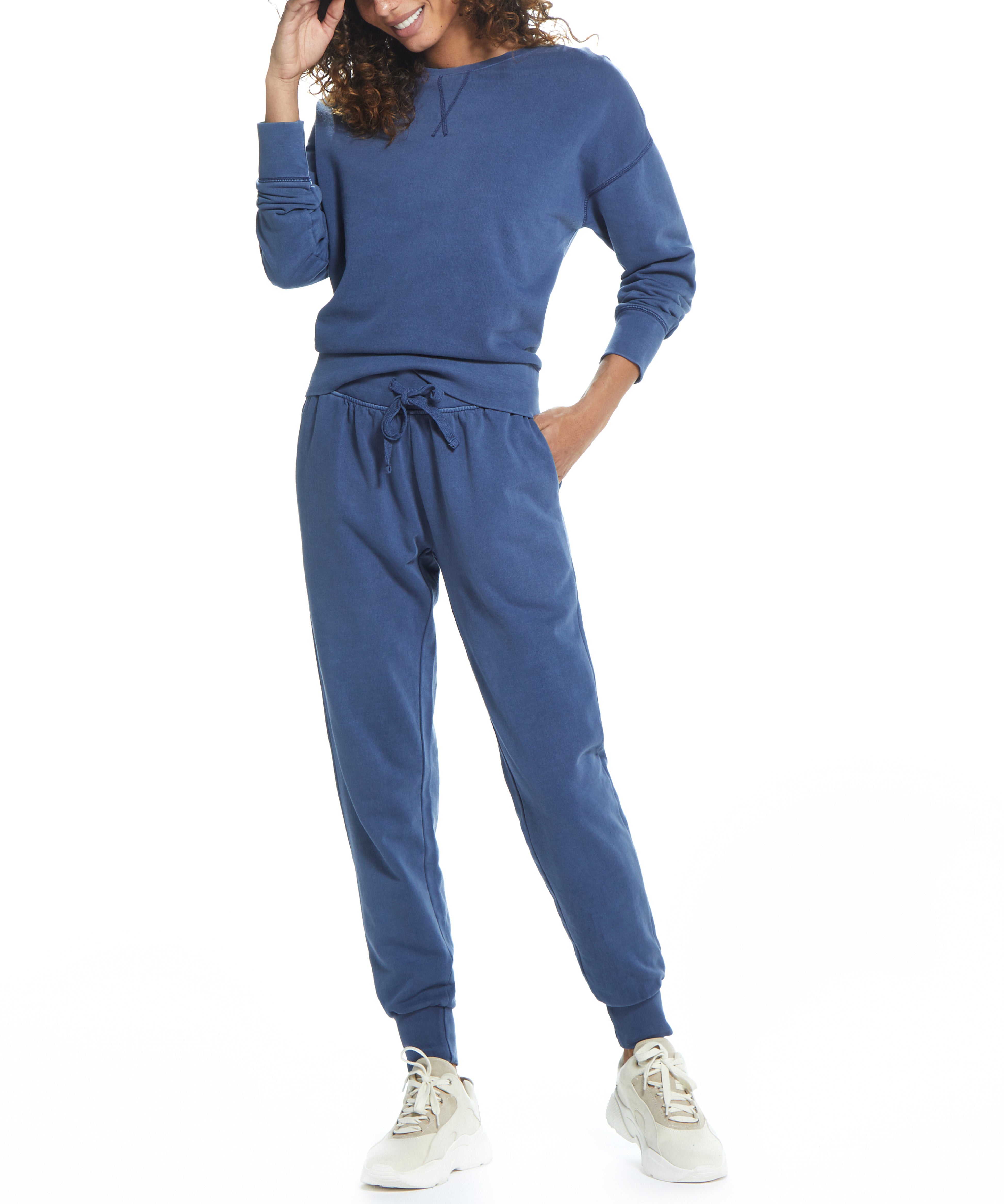 F2135568ME_DARKDENIM_FULLBODY.jpg