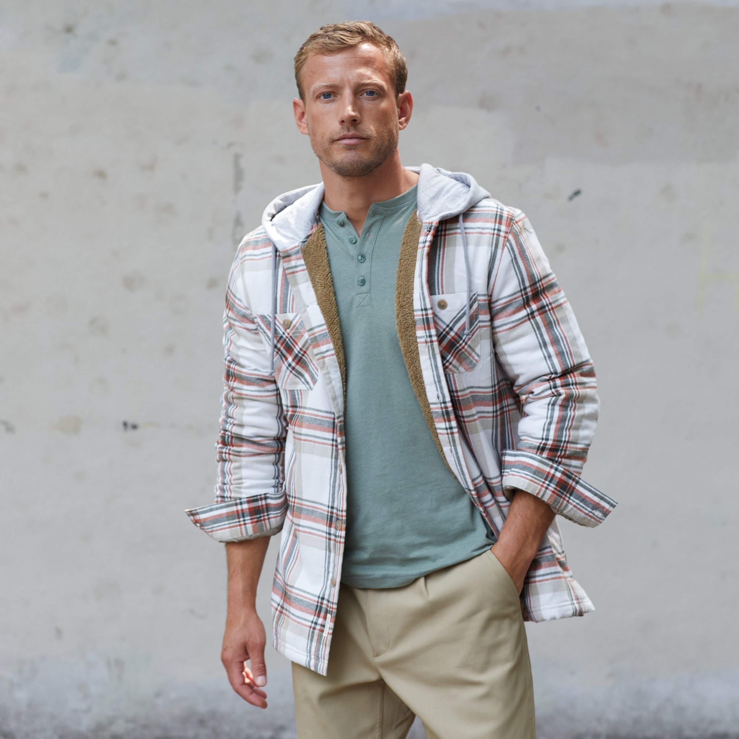 SHERPA LINED HOODED FLANNEL SHIRT JACKET IN MARSHMELLOW