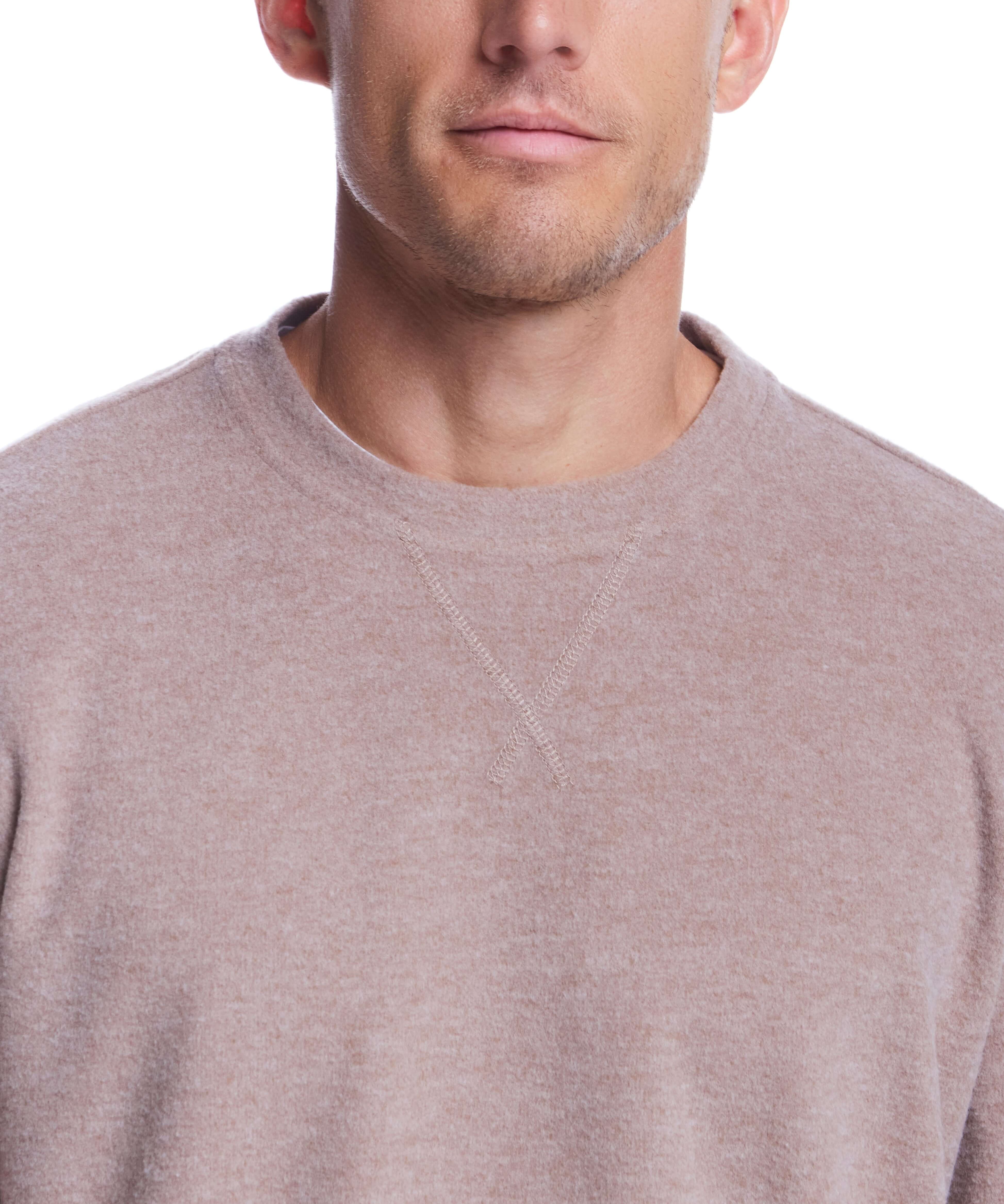 F2431516_MOUNTAINTRAIL_COLLARDETAIL.jpg