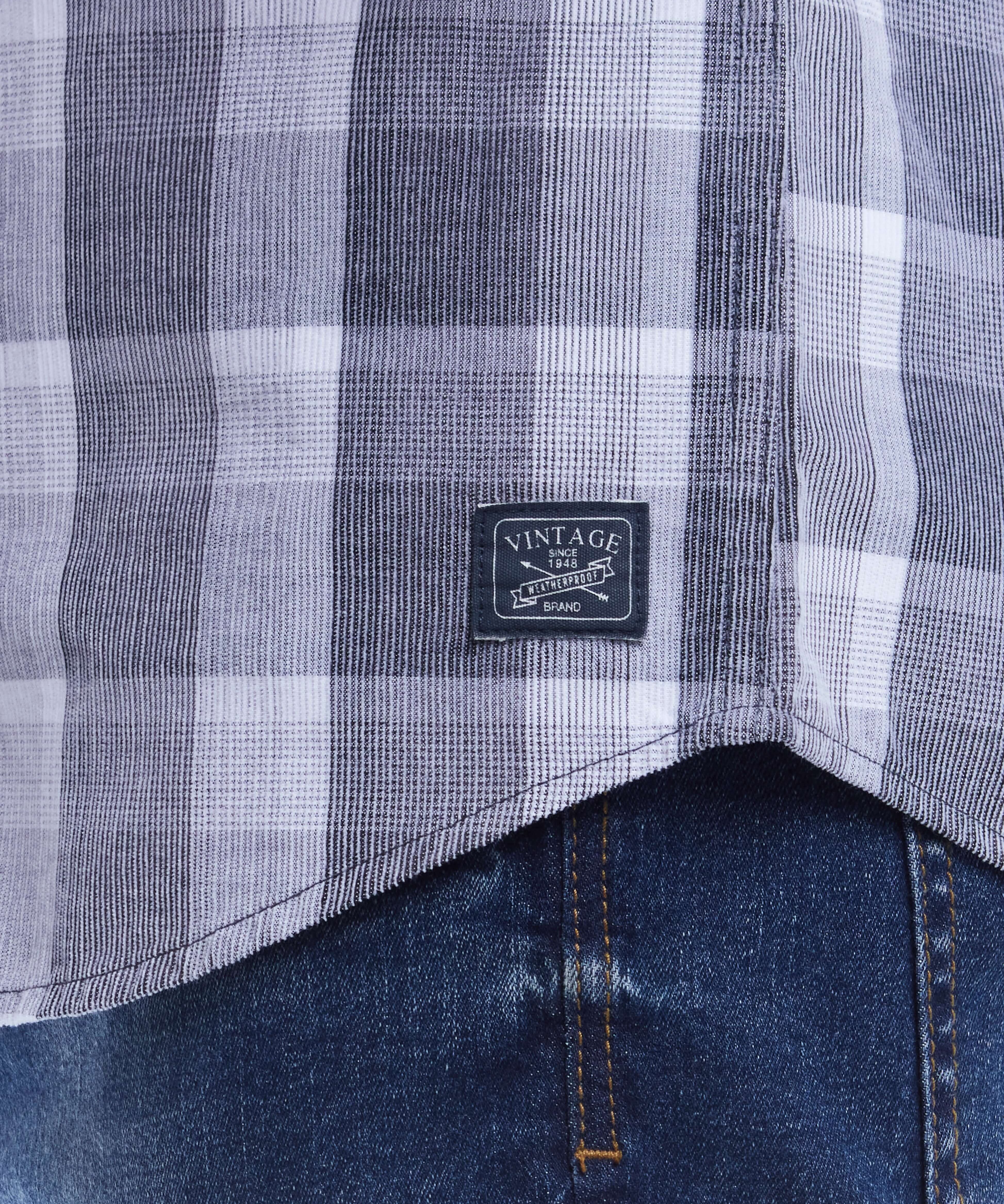 F2485652_FORMALGREY_LABELDETAIL.jpg