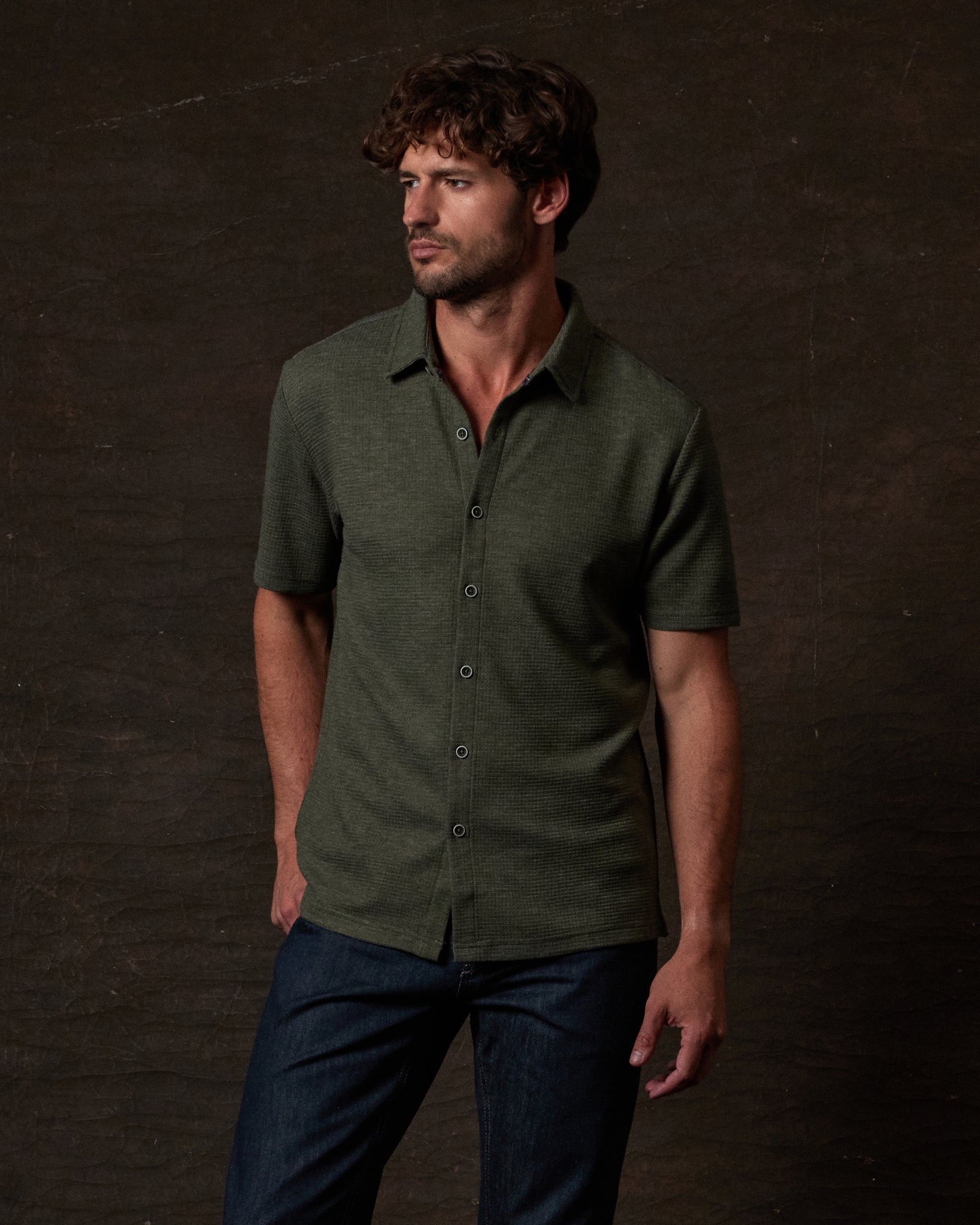 Short Sleeve Waffle Coat front Tee in Olive Heather