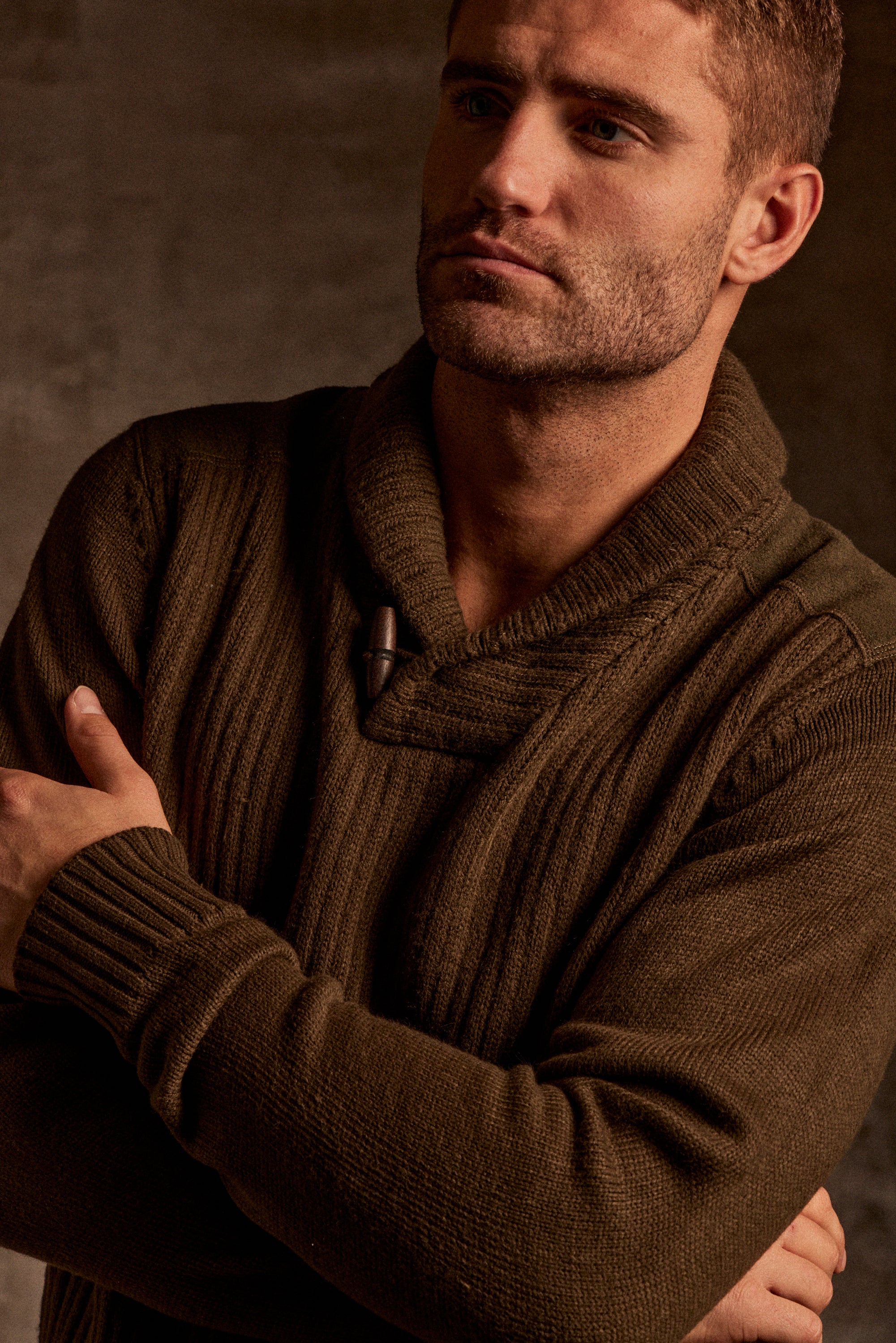 Shawl Collar Toggle Pullover in Military Olive