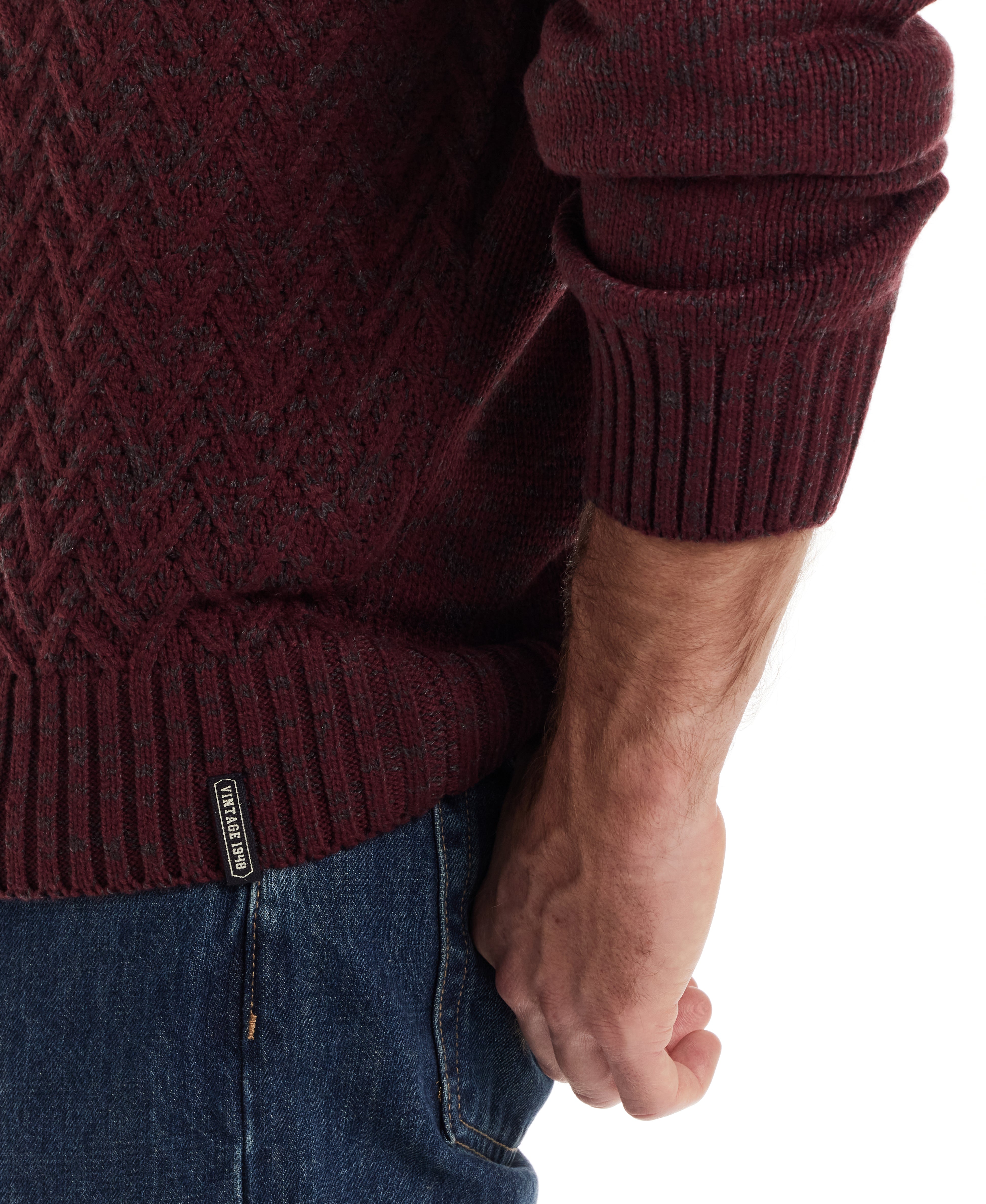 Chevron Crew Neck Sweater in Garnet