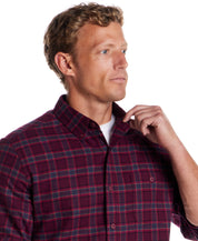 Holiday Antique Flannel in Red Plum