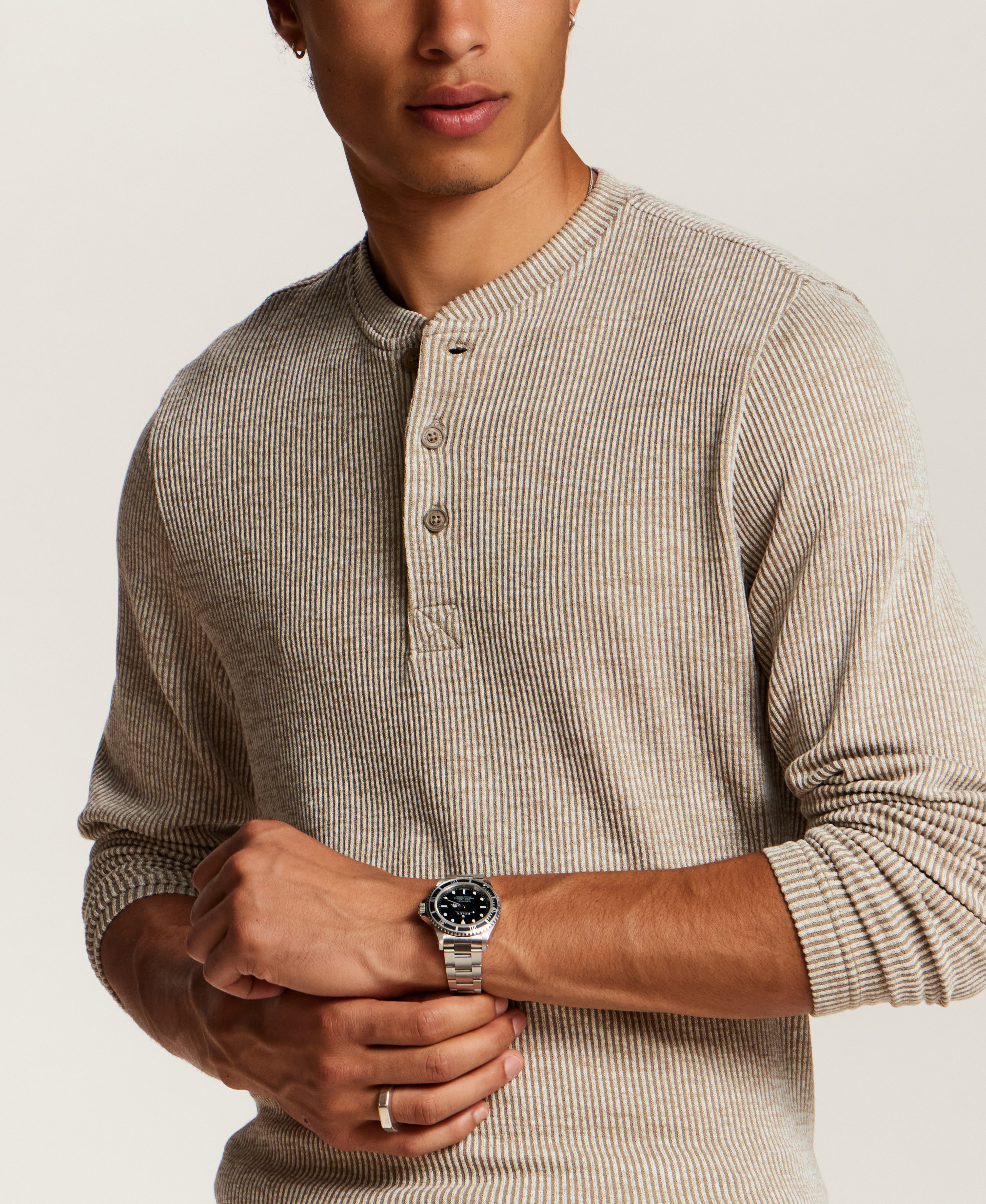 Textured Rib Henley in Khaki White