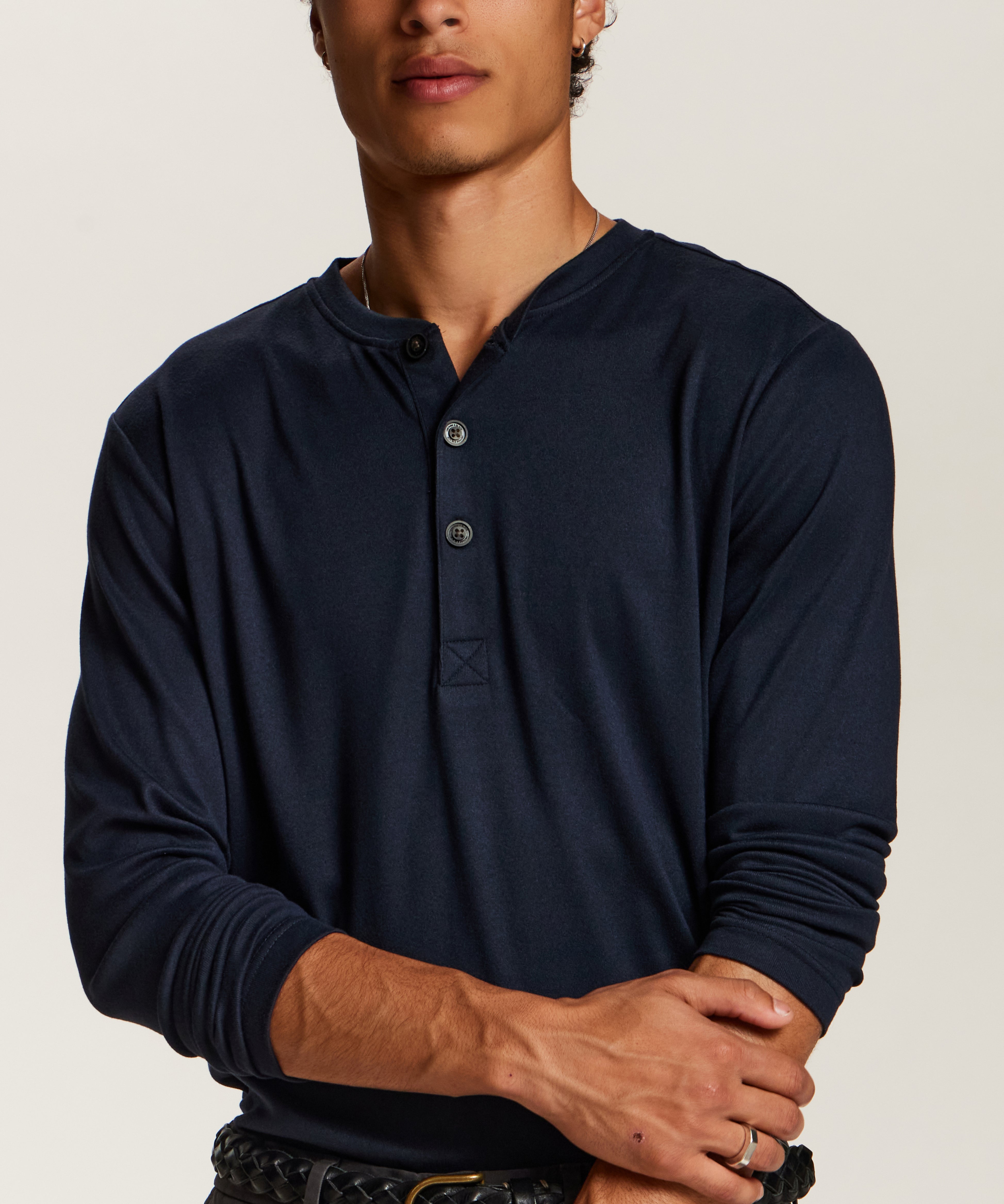 F2622771VB_NAVY_DETAIL.jpg