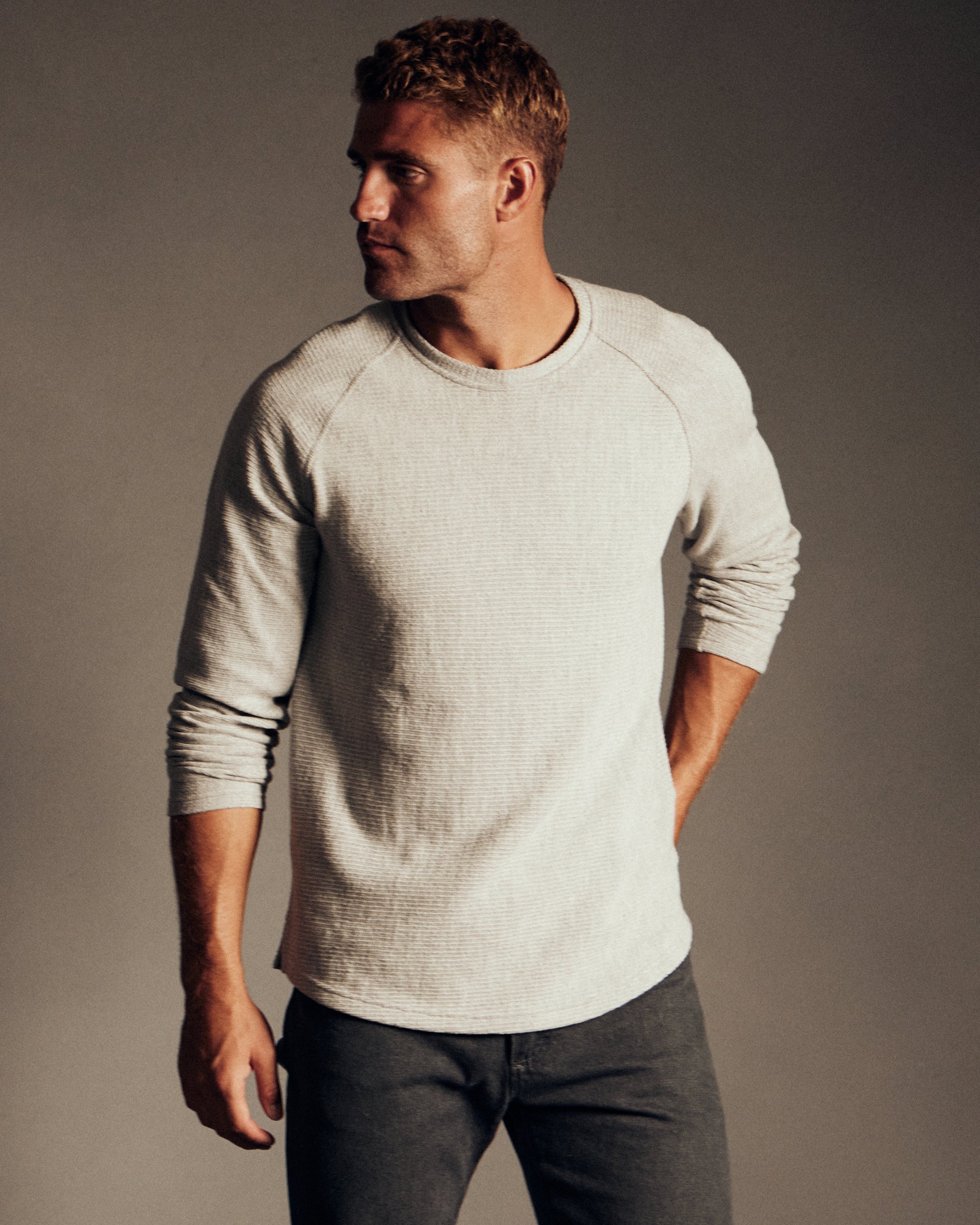 Textured Raglan Crewneck in Heather Grey
