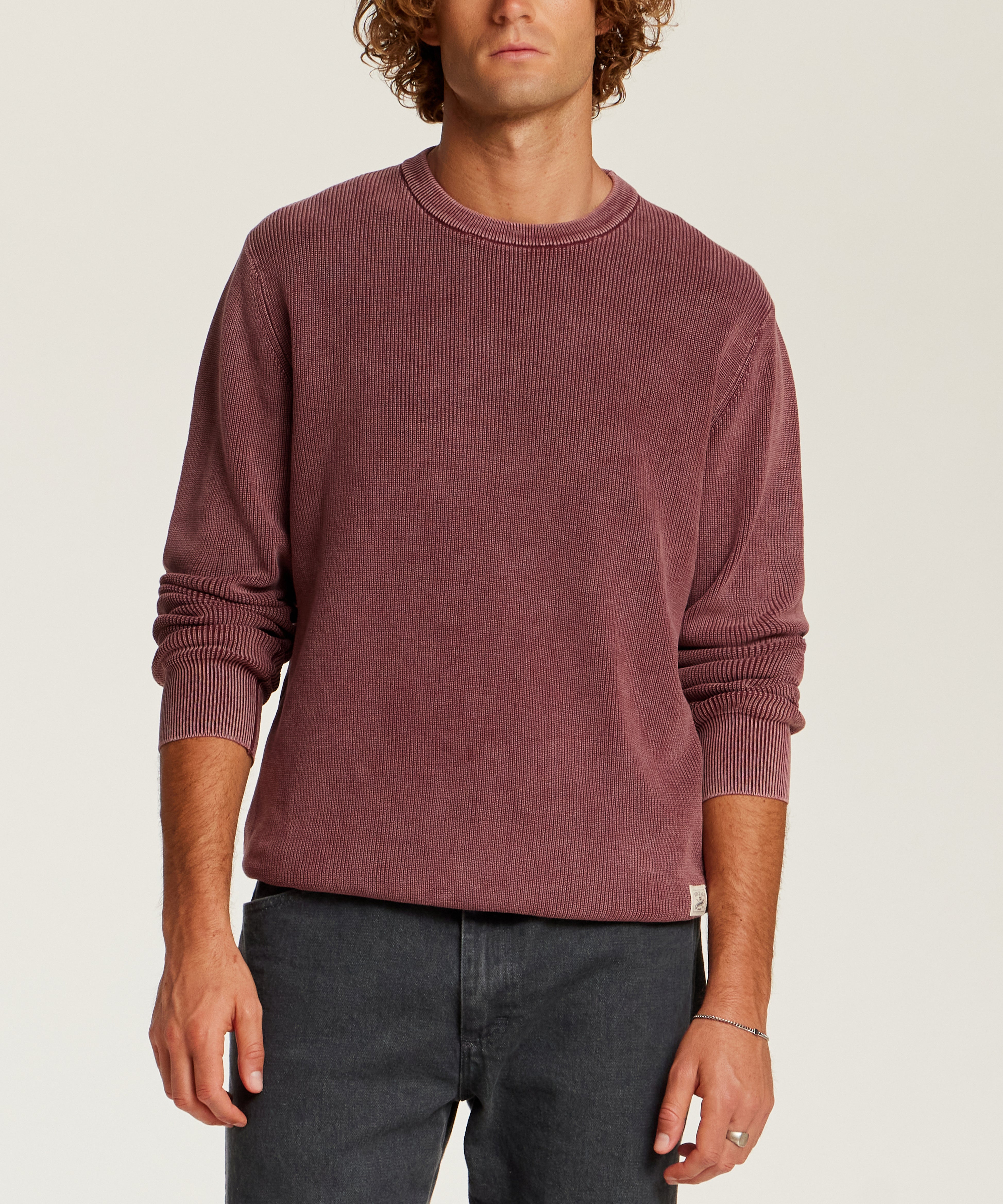 F2640557WV_WINDSORWINE_FRONT.jpg