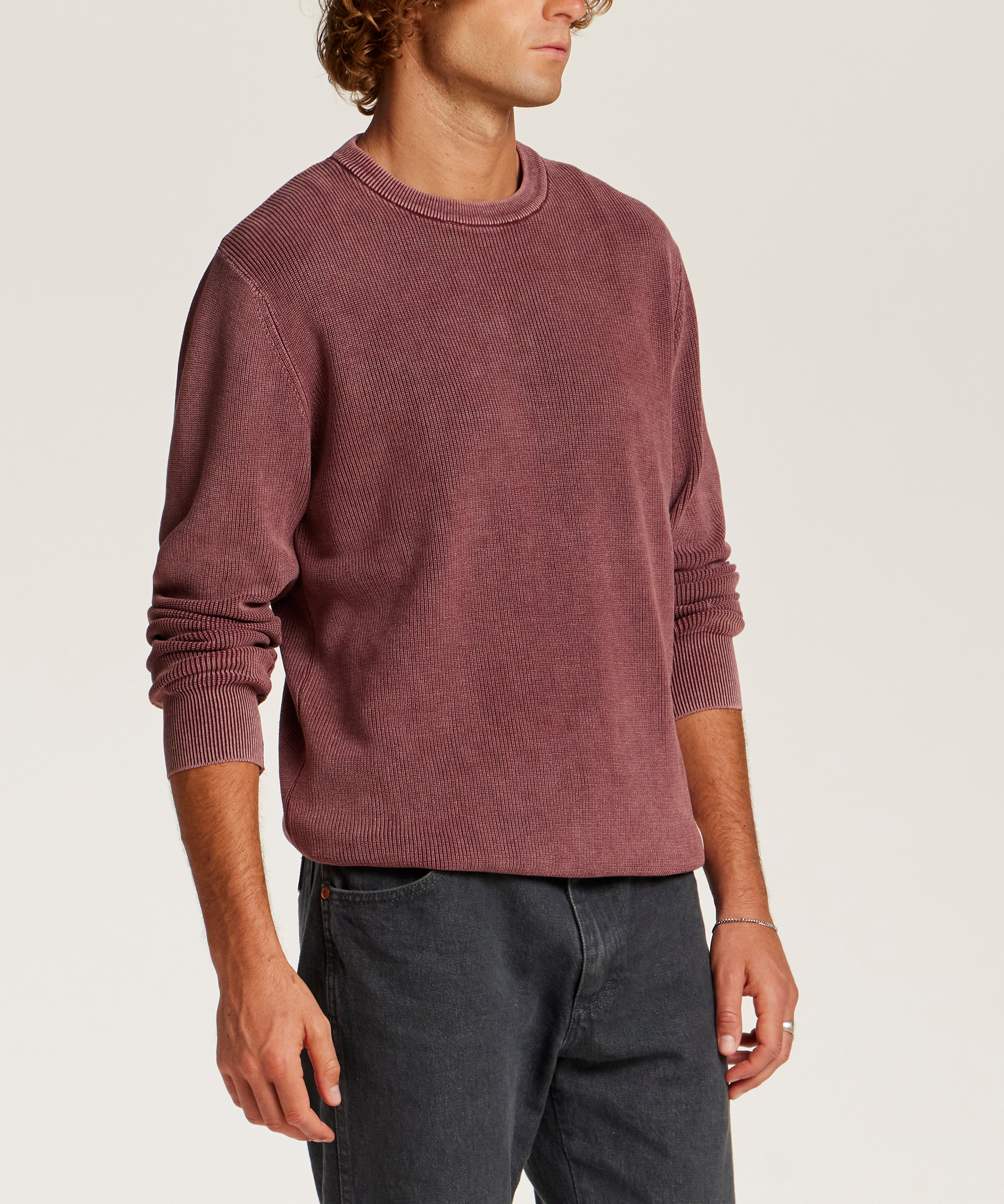 F264055WV_WINDSORWINE_QUARTER.jpg