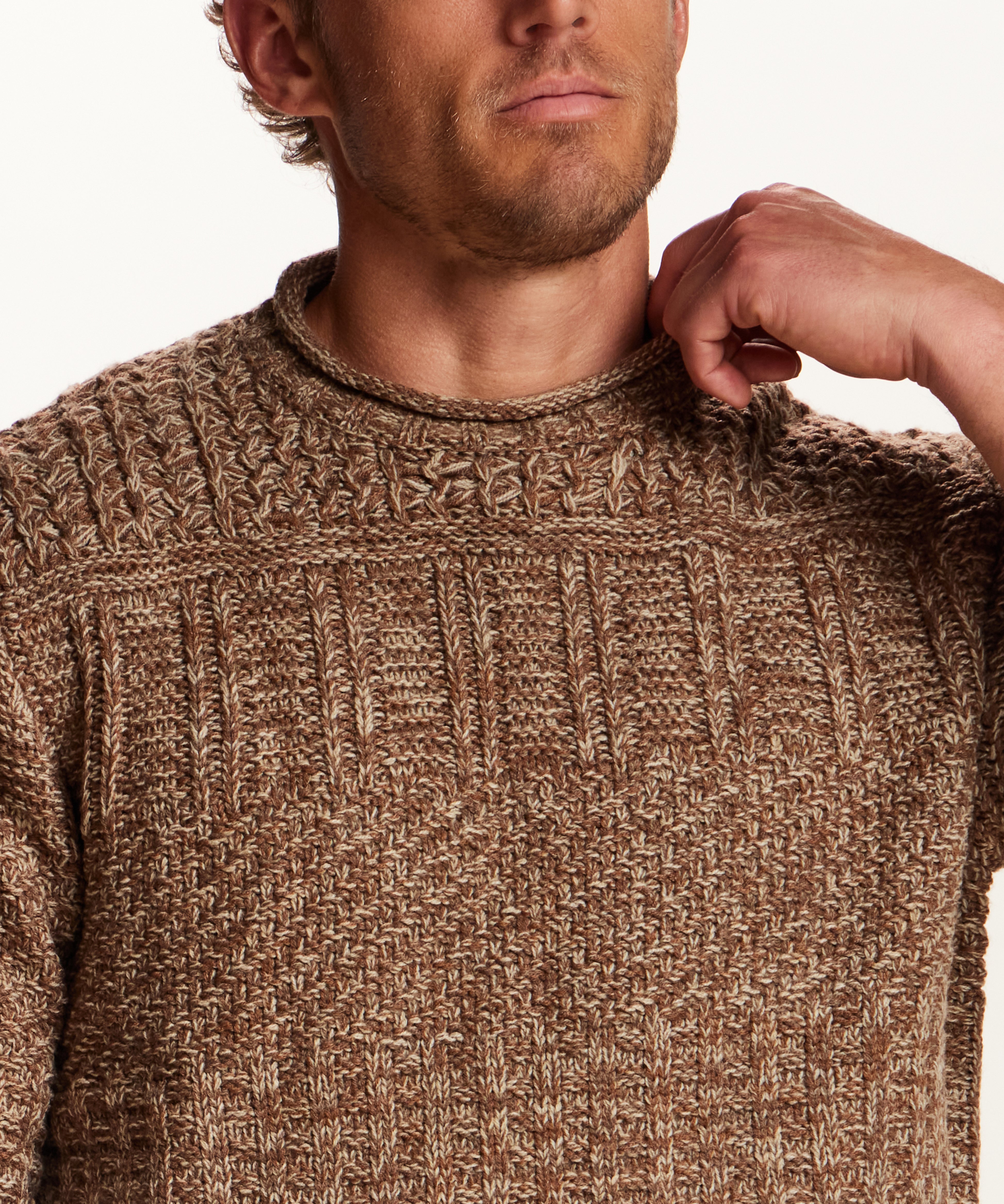 F2640891WV_TOBACCO_DETAIL.jpg