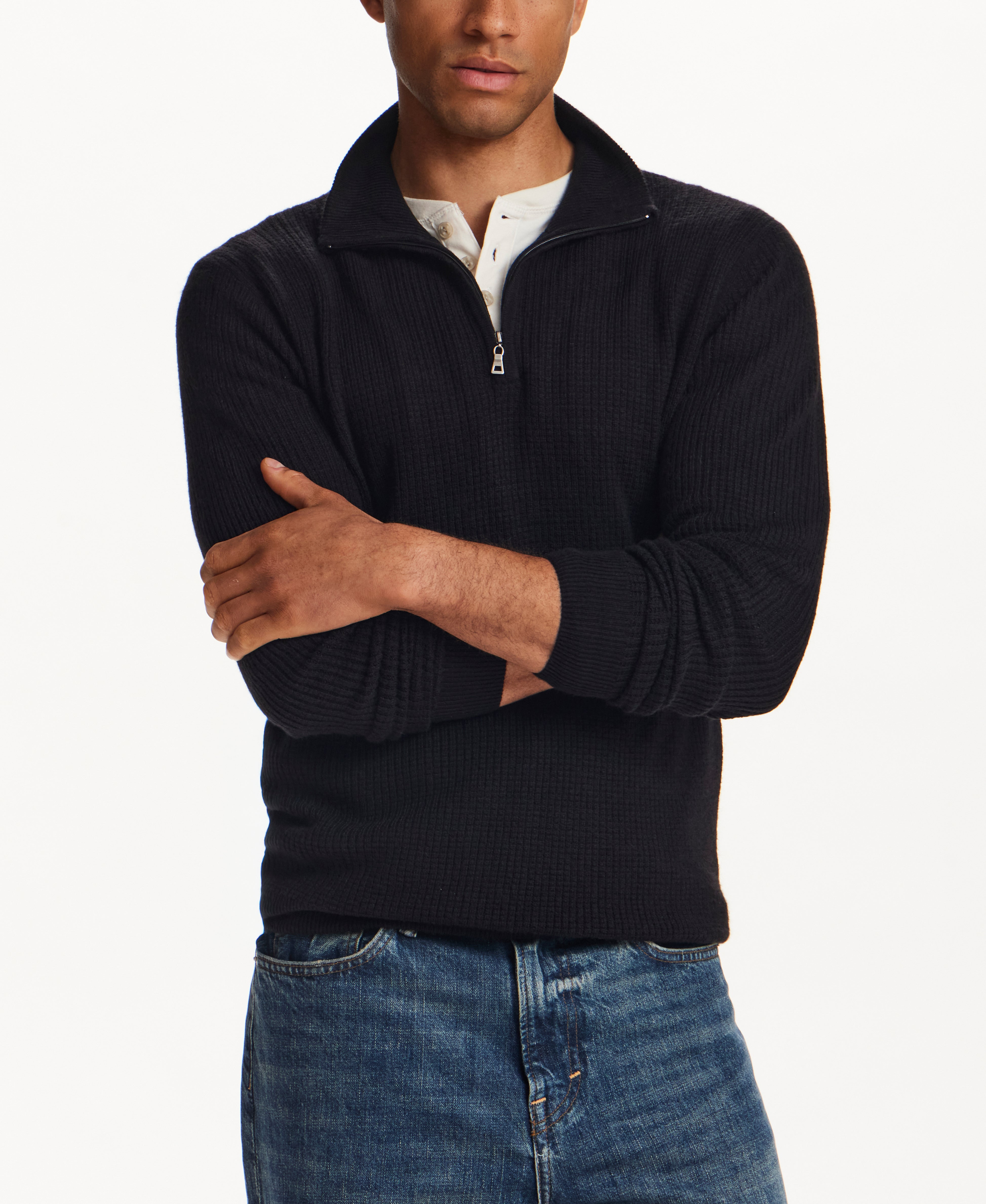 SOFT TOUCH ALLOVER TEXTURED QUARTER ZIP in BLACK (F2640940WV)