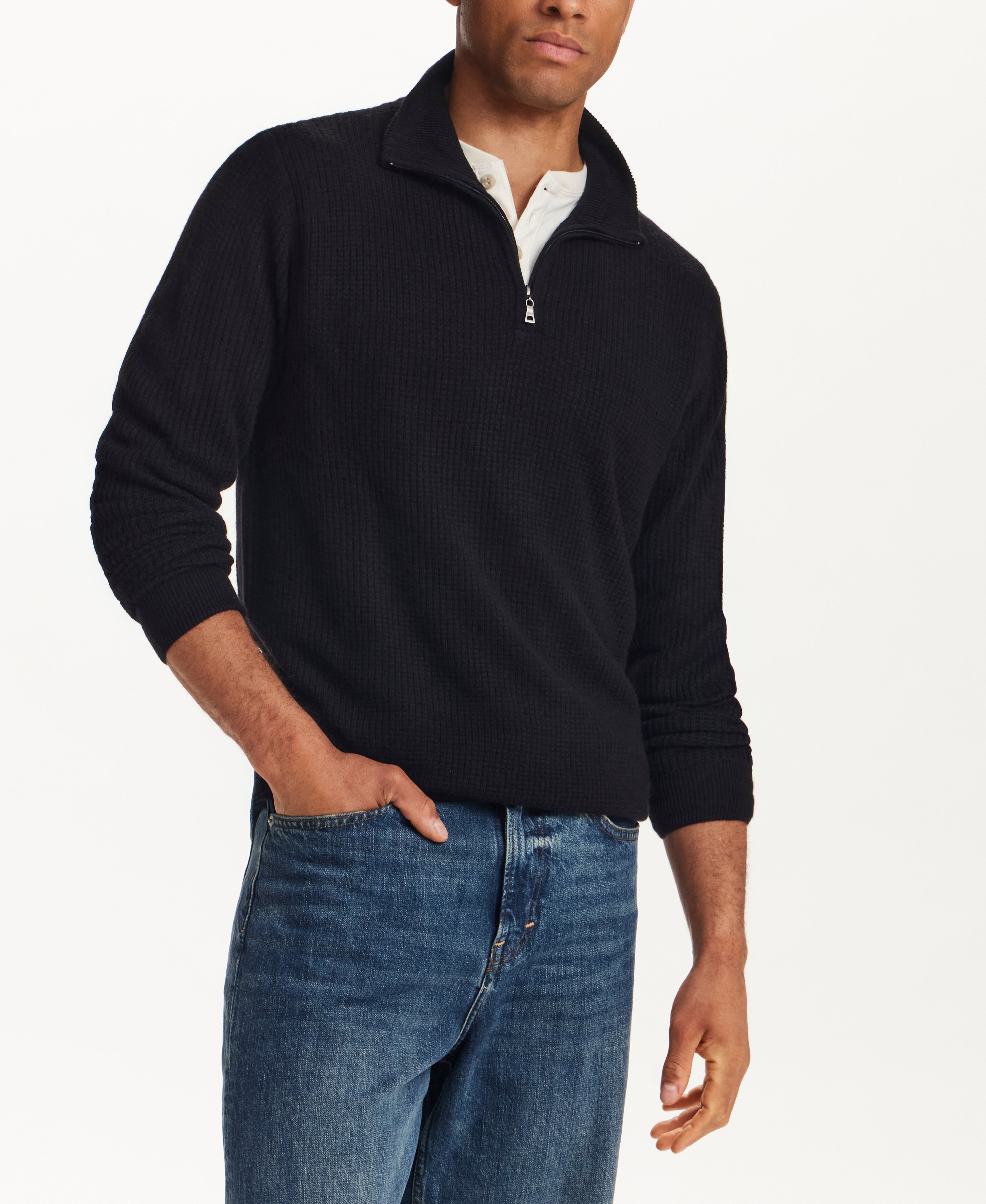 SOFT TOUCH ALLOVER TEXTURED QUARTER ZIP in BLACK (F2640940WV)