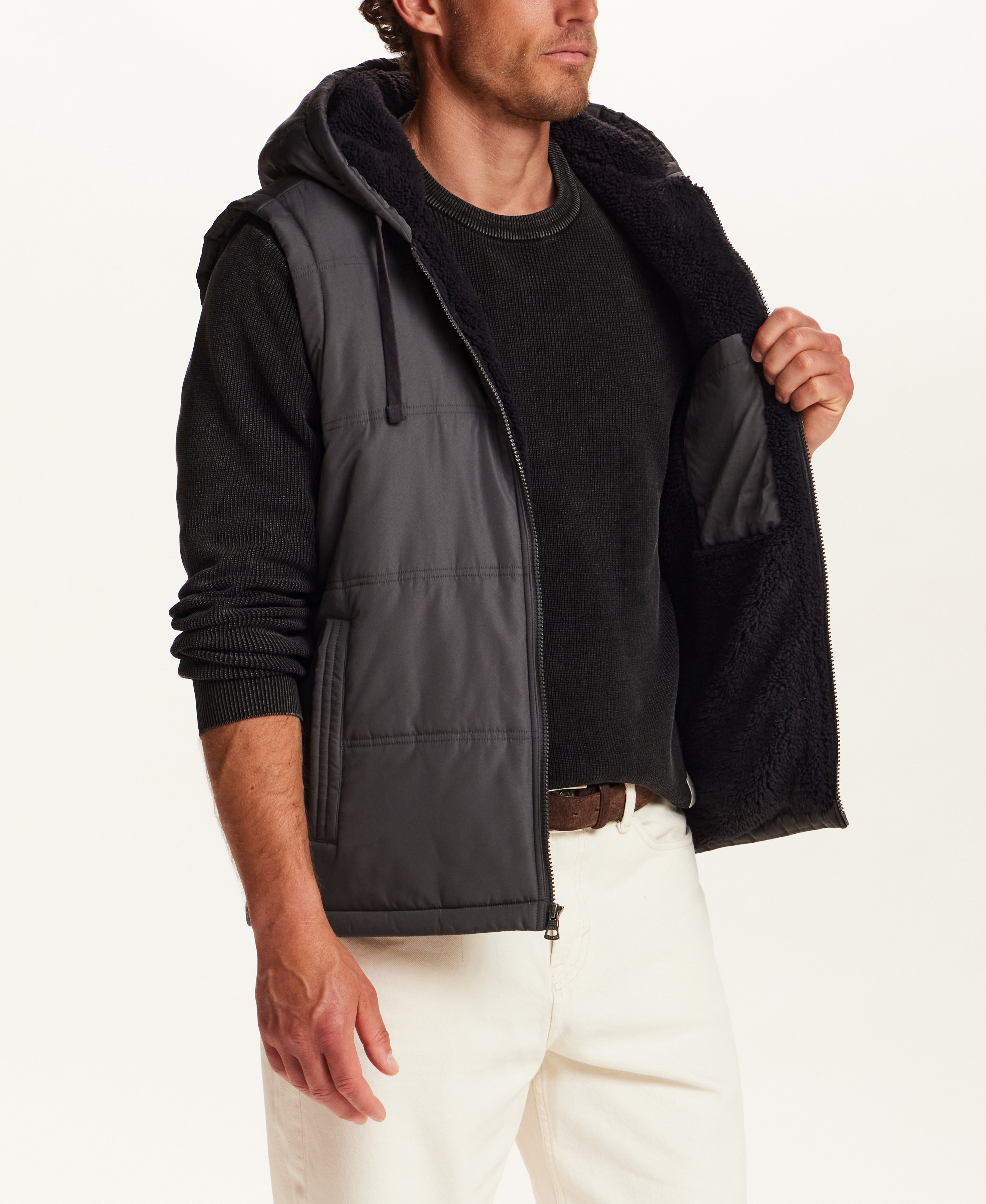 SHERPA LINED HOODED PUFFER VEST in FORGED IRON (F2670383WV)