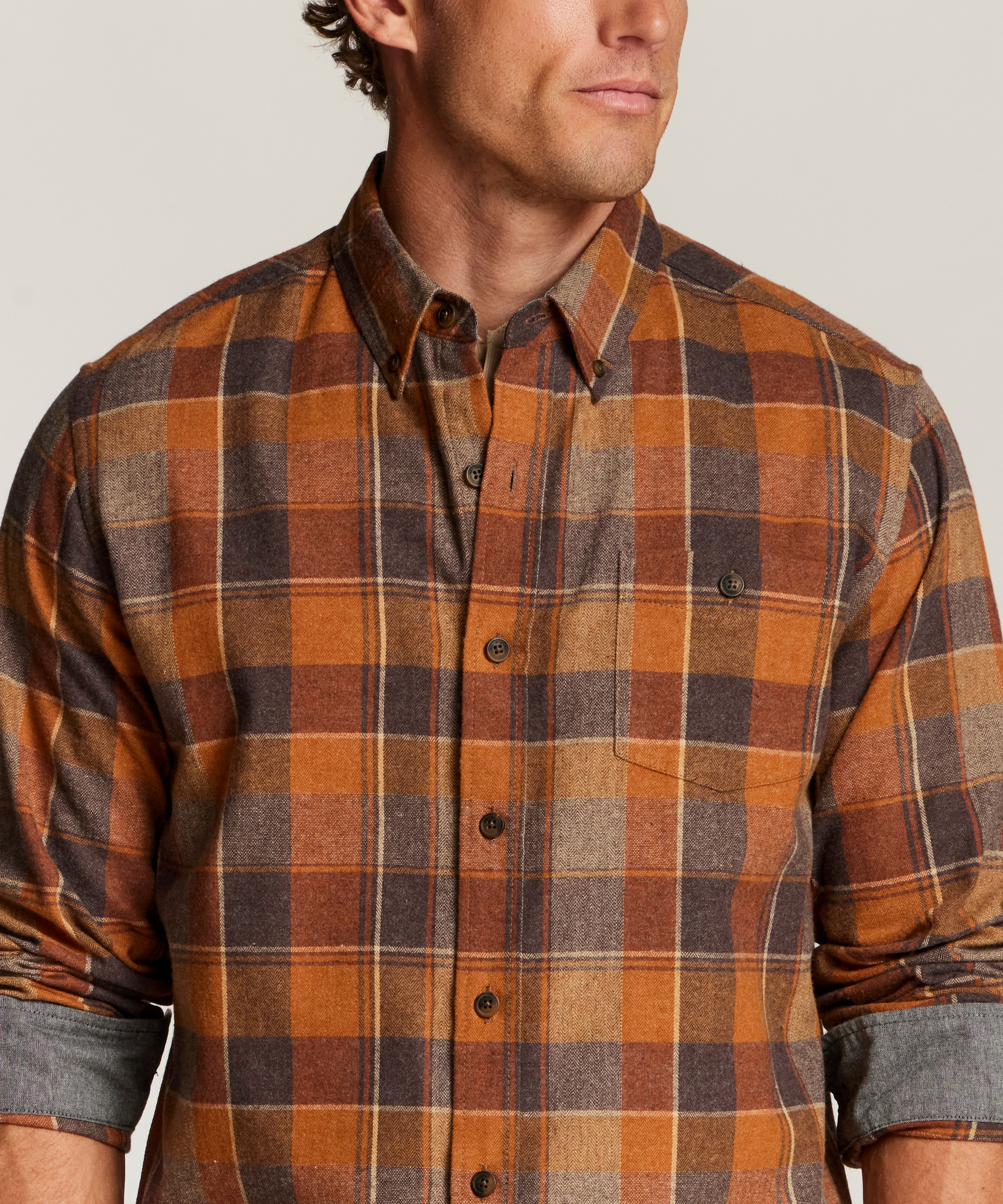F2685572WV_CARAMELGOLD_DETAIL.jpg