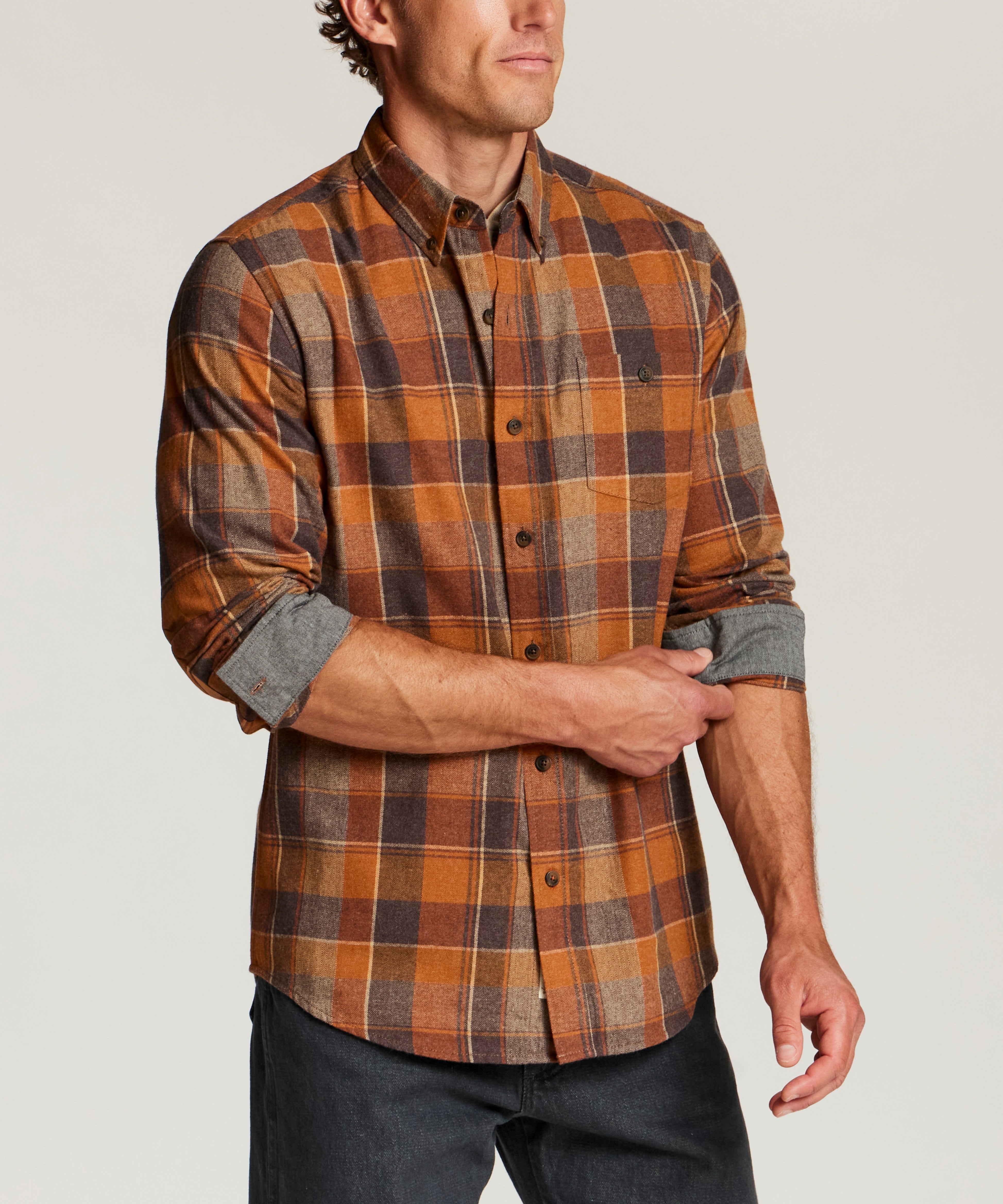 F2685572WV_CARAMELGOLD_QUARTER.jpg