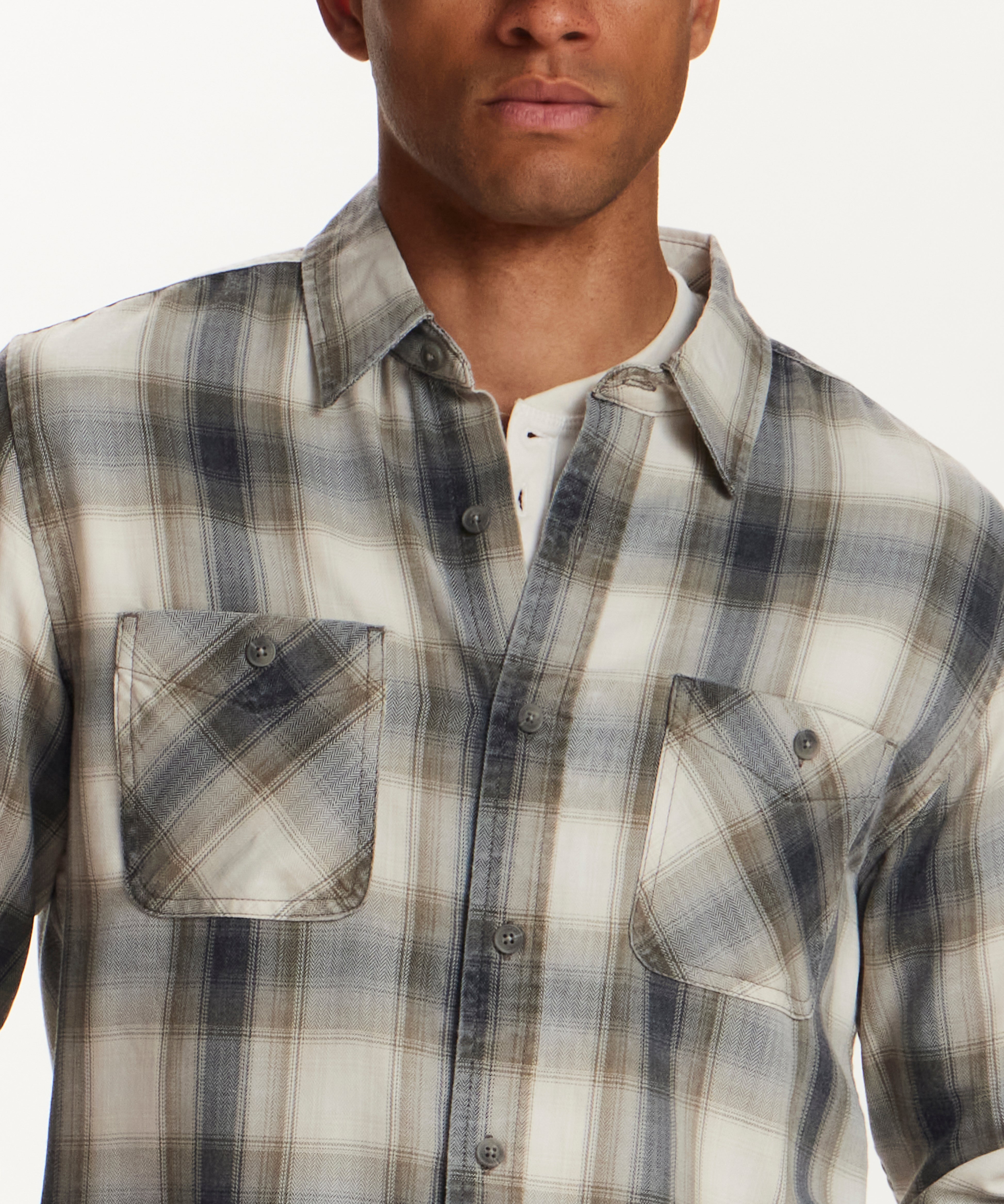 F2685762WV_SMOKEDPEARL_DETAIL.jpg