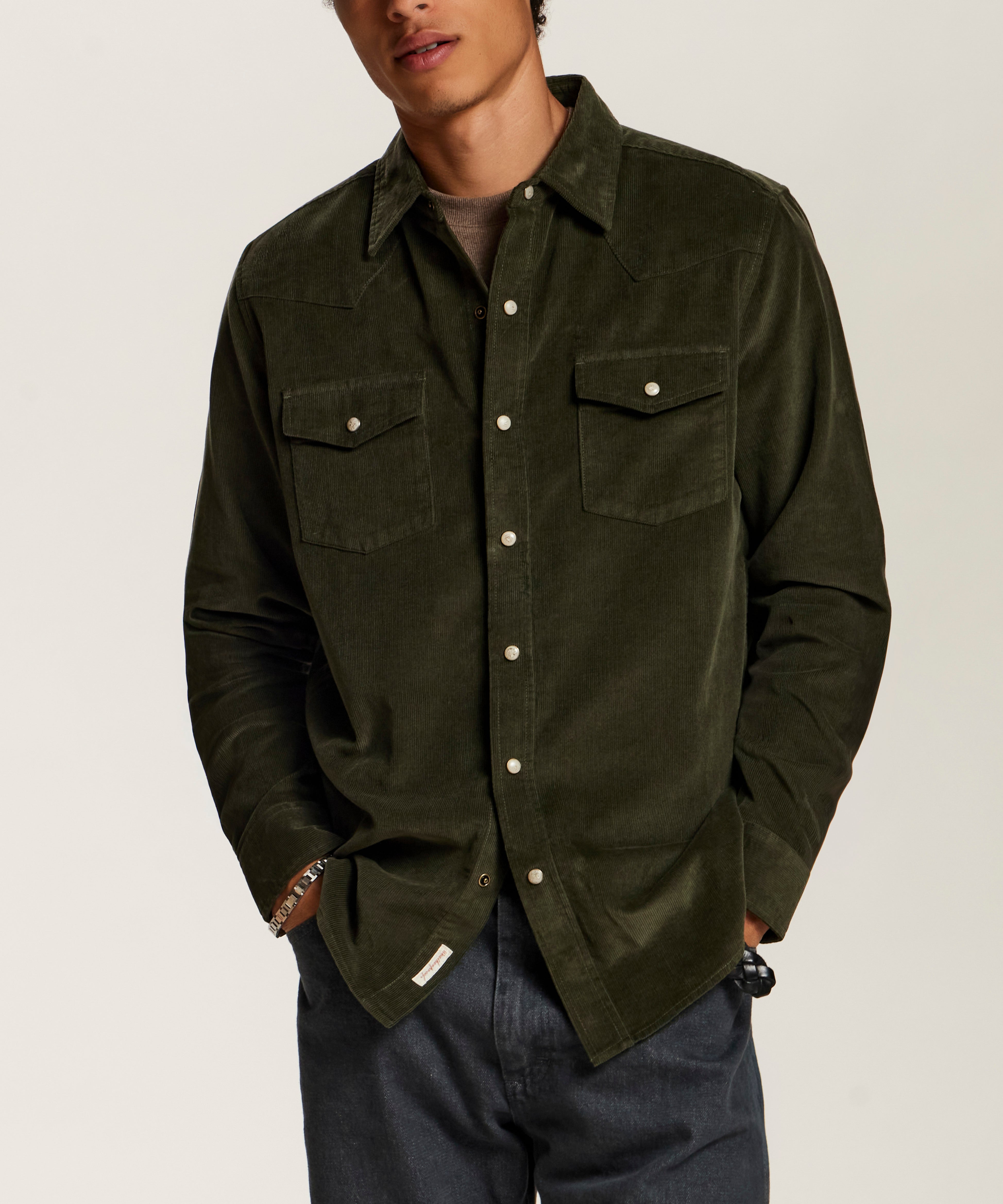 F2685865WV_FORESTNIGHT_FRONT.jpg