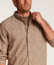 FAUX LINEN CHAMBRAY SHIRT in SPANISH BROWN (F2685884WV)