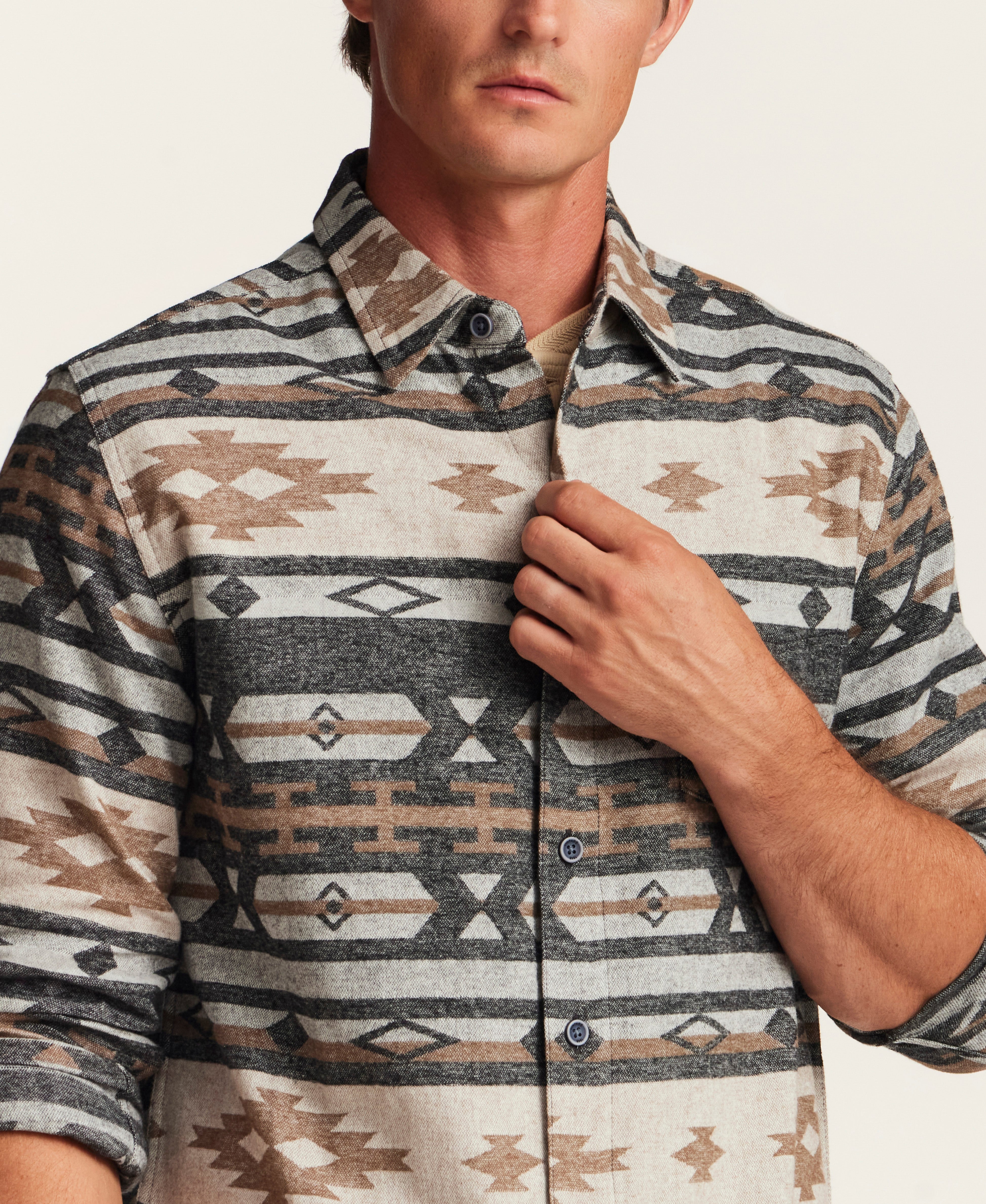 The Mesa Jacquard Overshirt in Raven