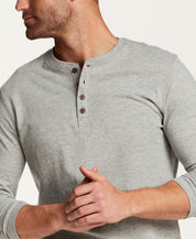 The Signature Henley in Light Grey Heather
