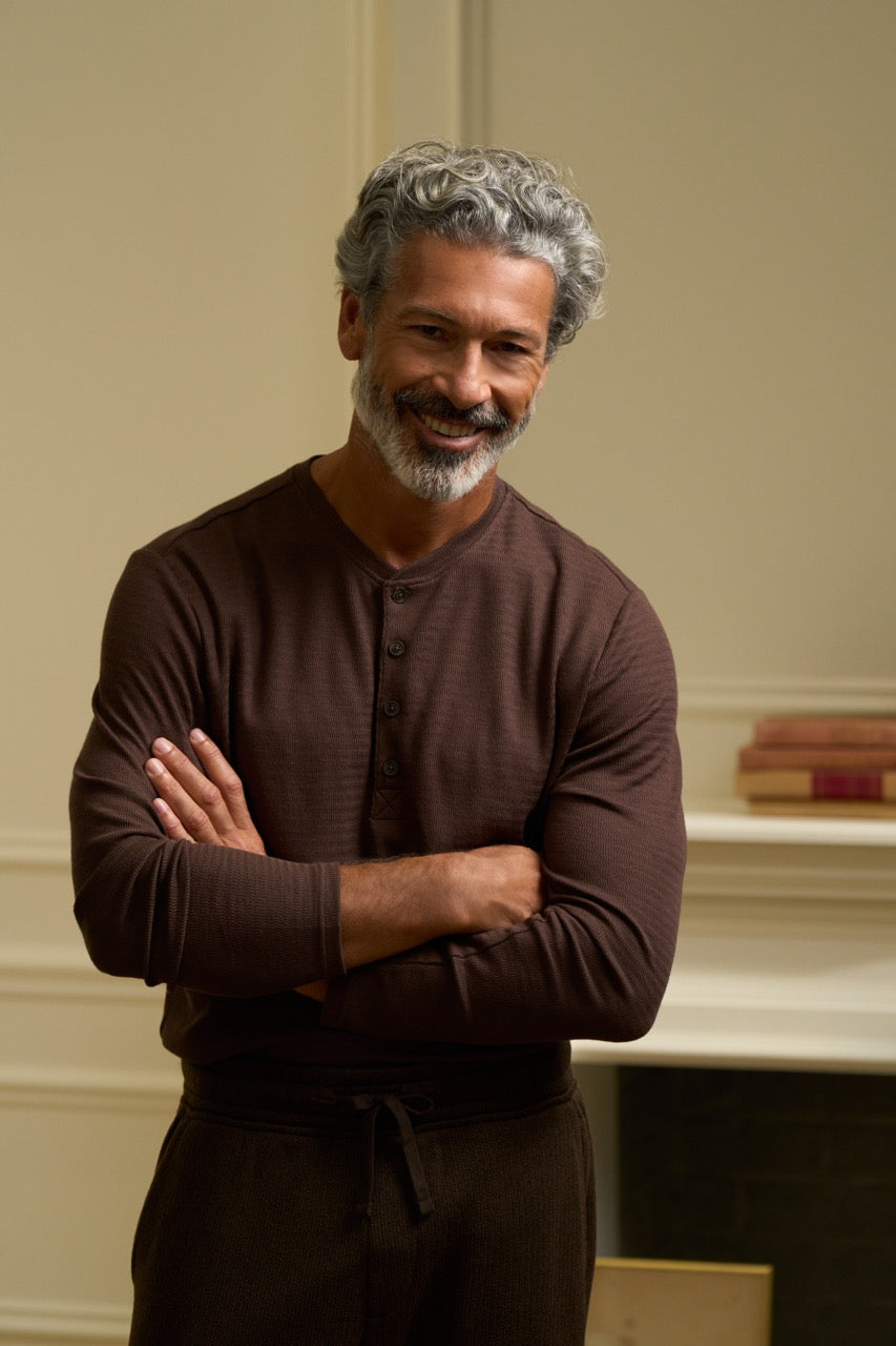 Long Sleeve Crinkle Henley in Brown