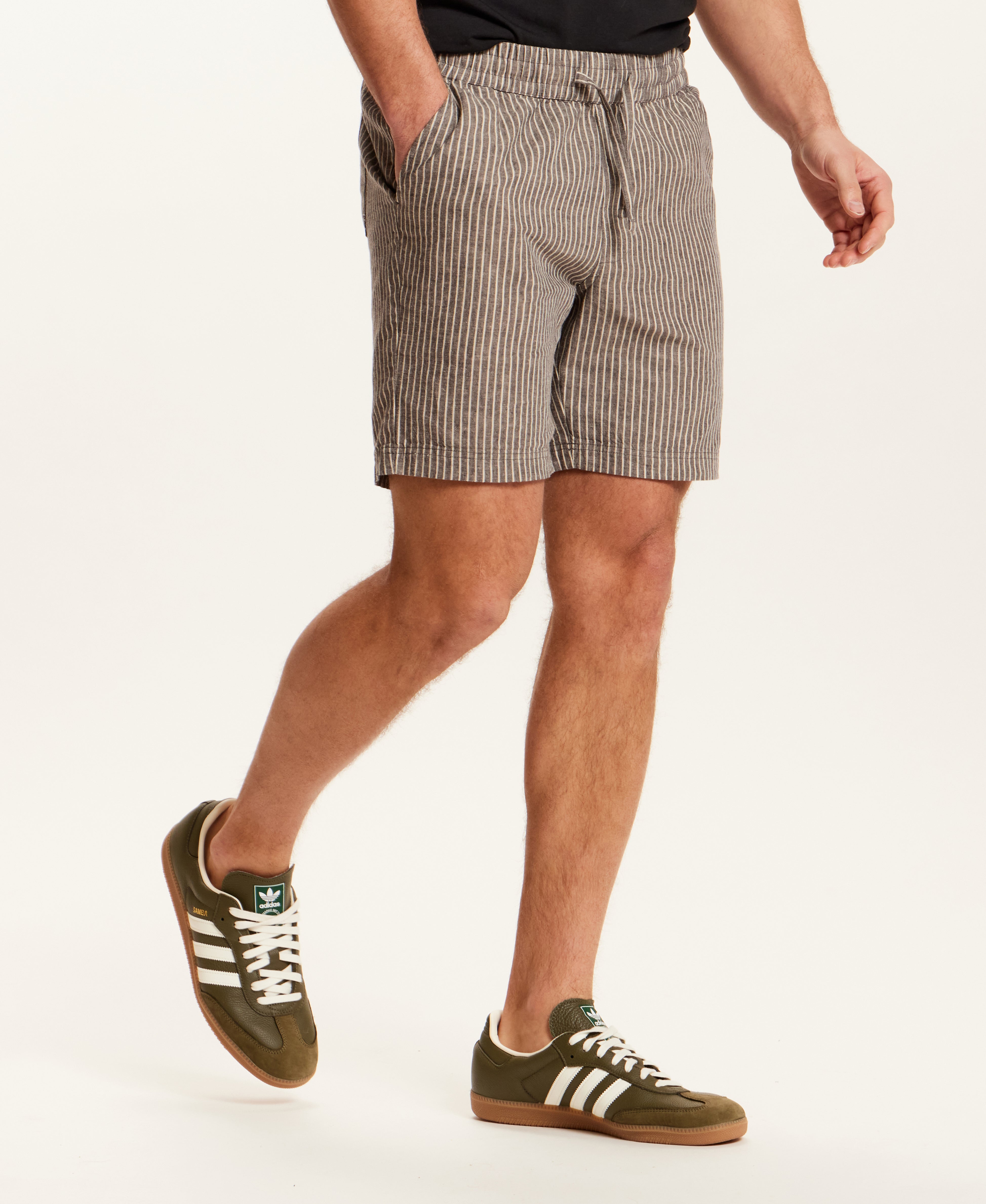 Chambray Stripe Drawstring Short in Black Stripe