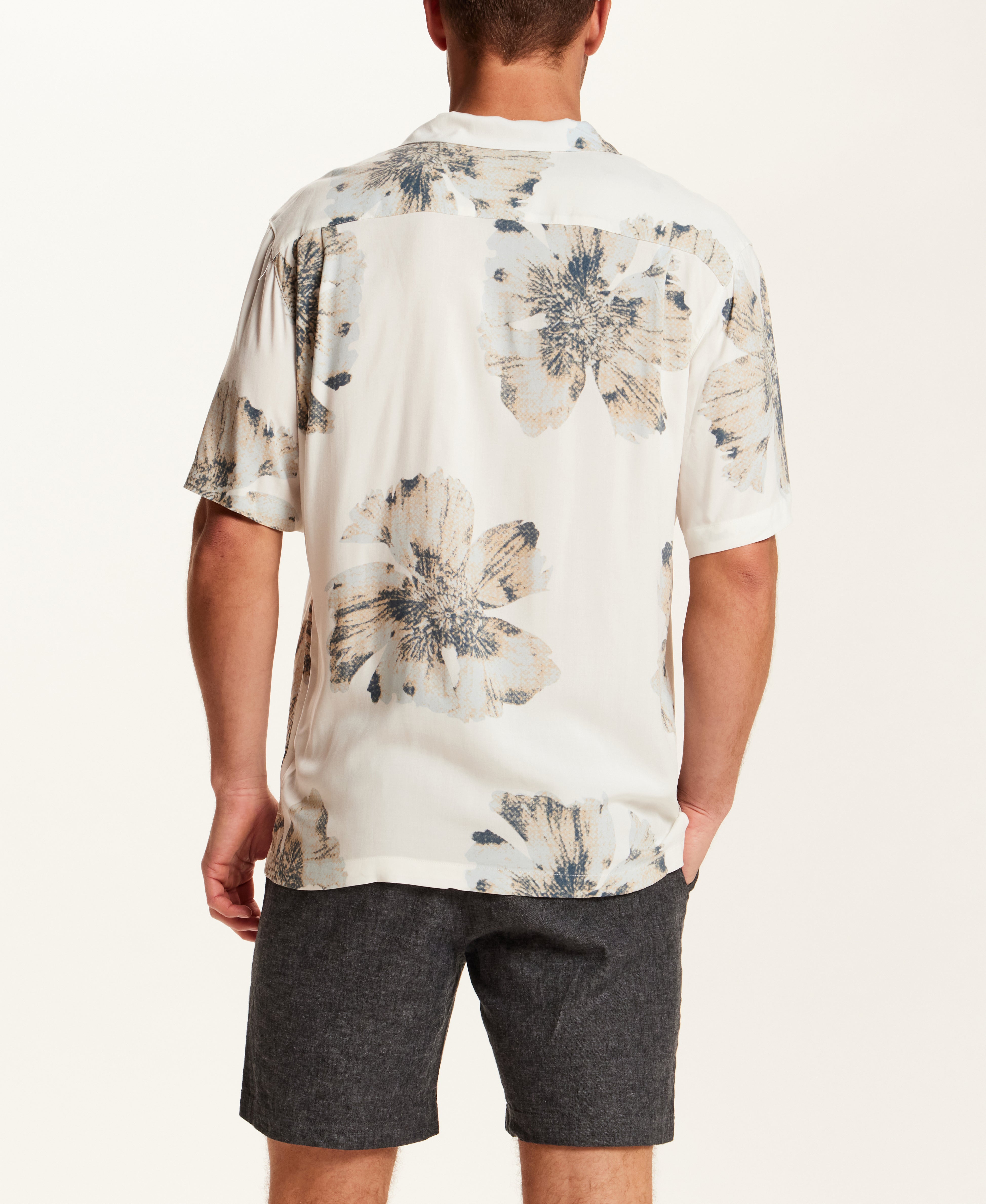 Short Sleeve Rayon Printed Camp Shirt in Putty