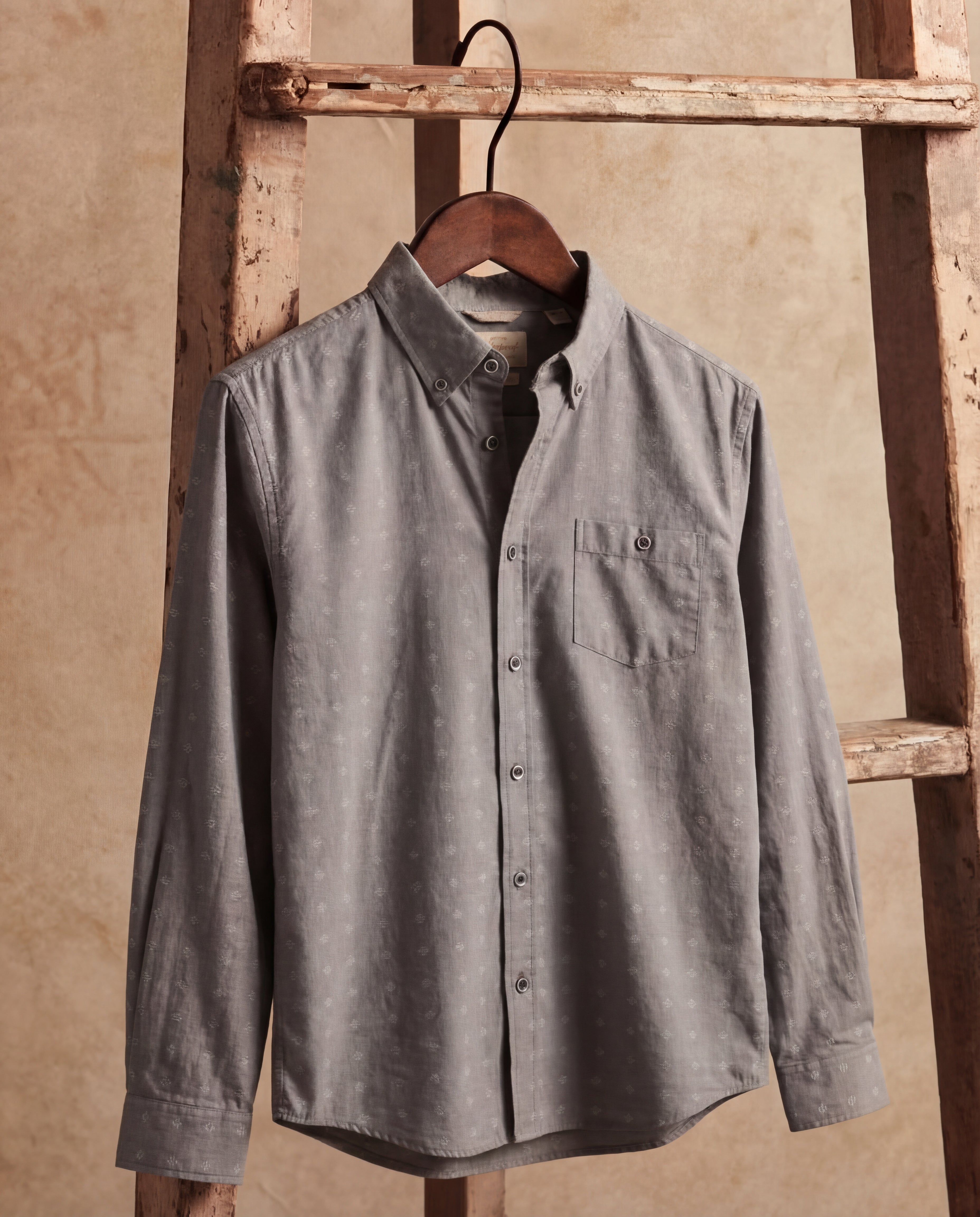 Long Sleeve Dobby Chambray in Moon Mist