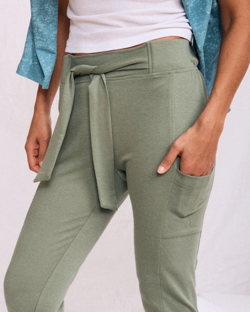 Women'S Belted Terry Pant In Seaspray
