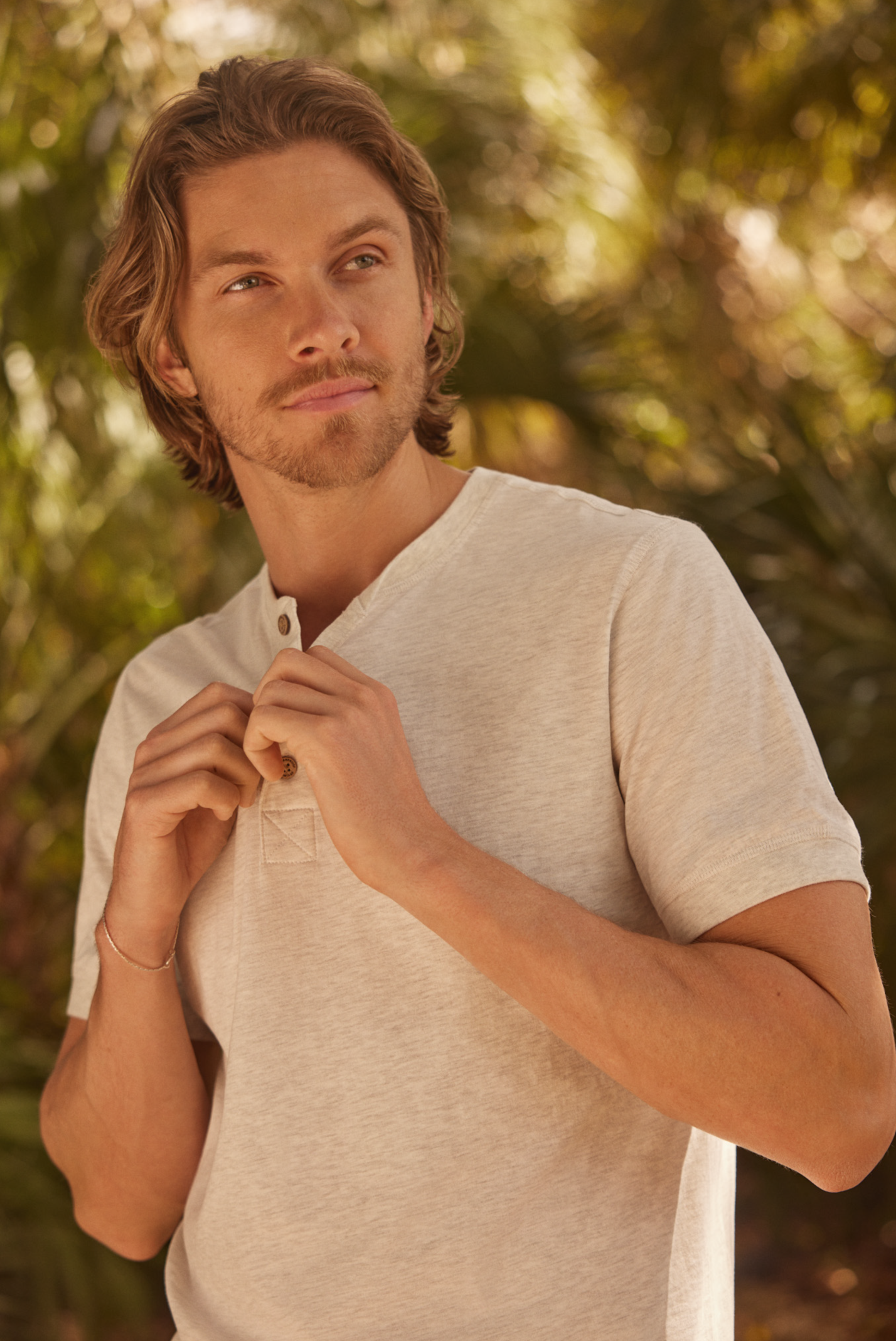 SHORT SLEEVE HENLEY IN OATMEAL