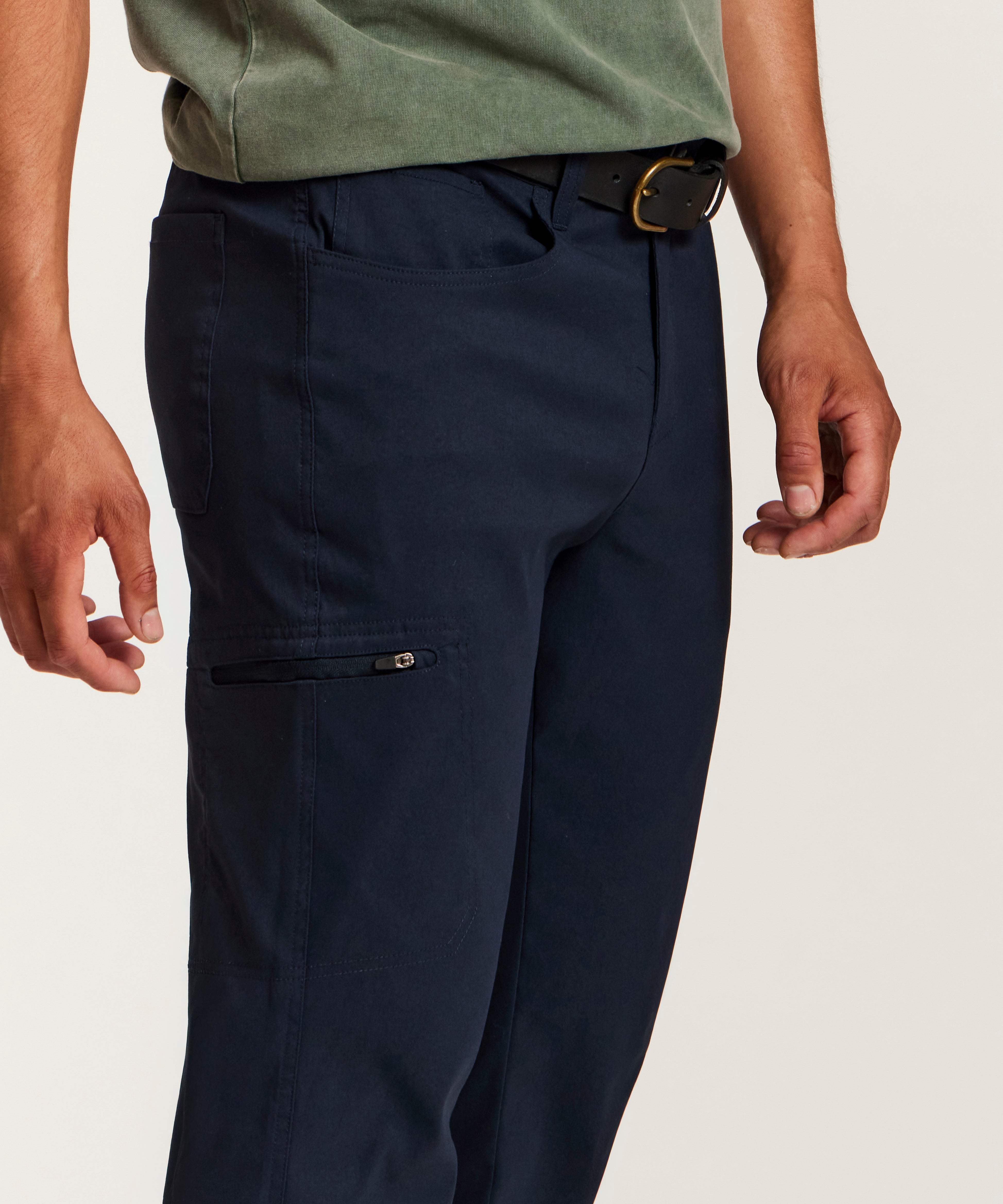 W00WB80AWV_NAVY_DETAIL.jpg