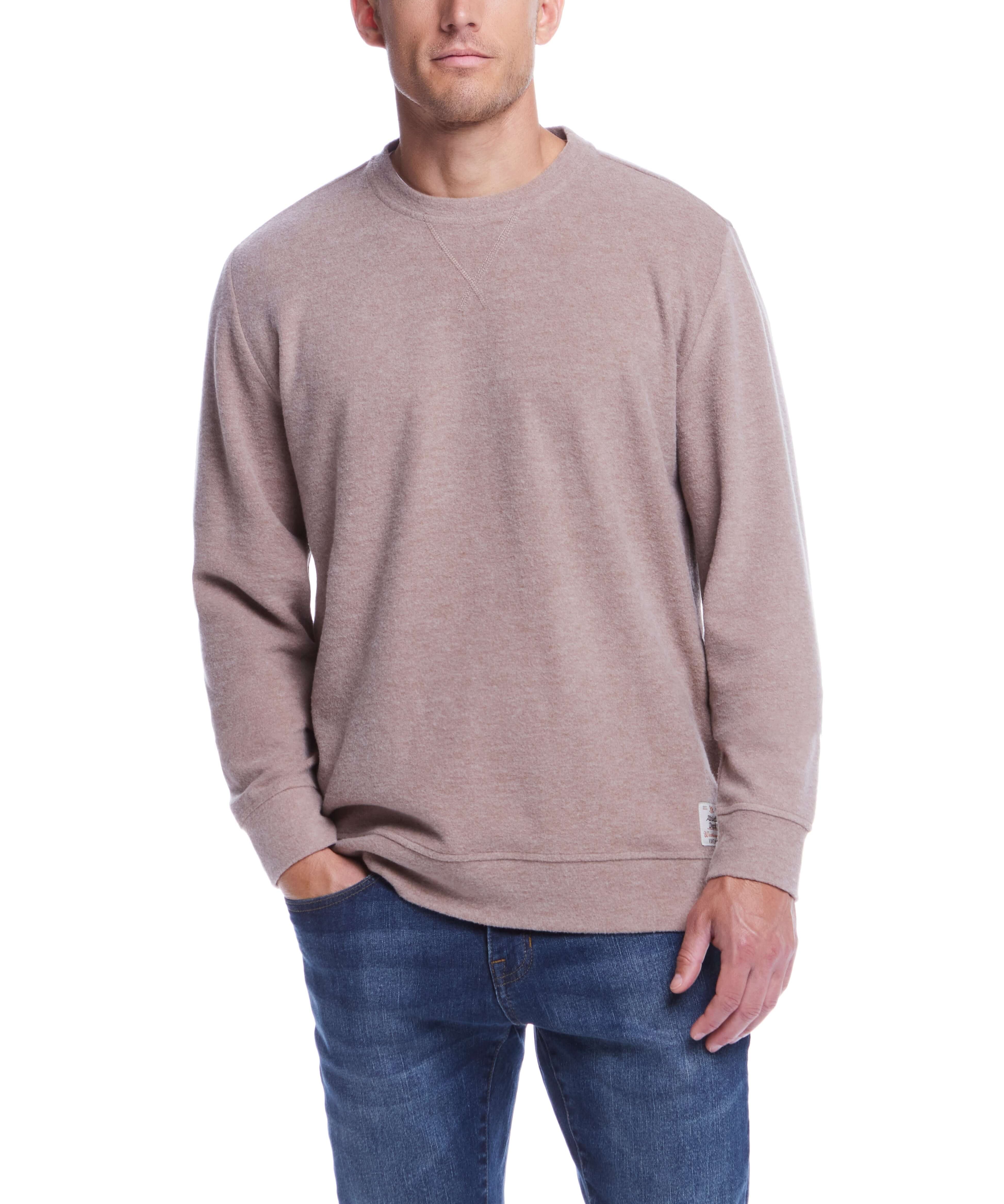 Men's long sleeve brushed crew neck in soft fabric, perfect for outdoor adventures and daily wear.