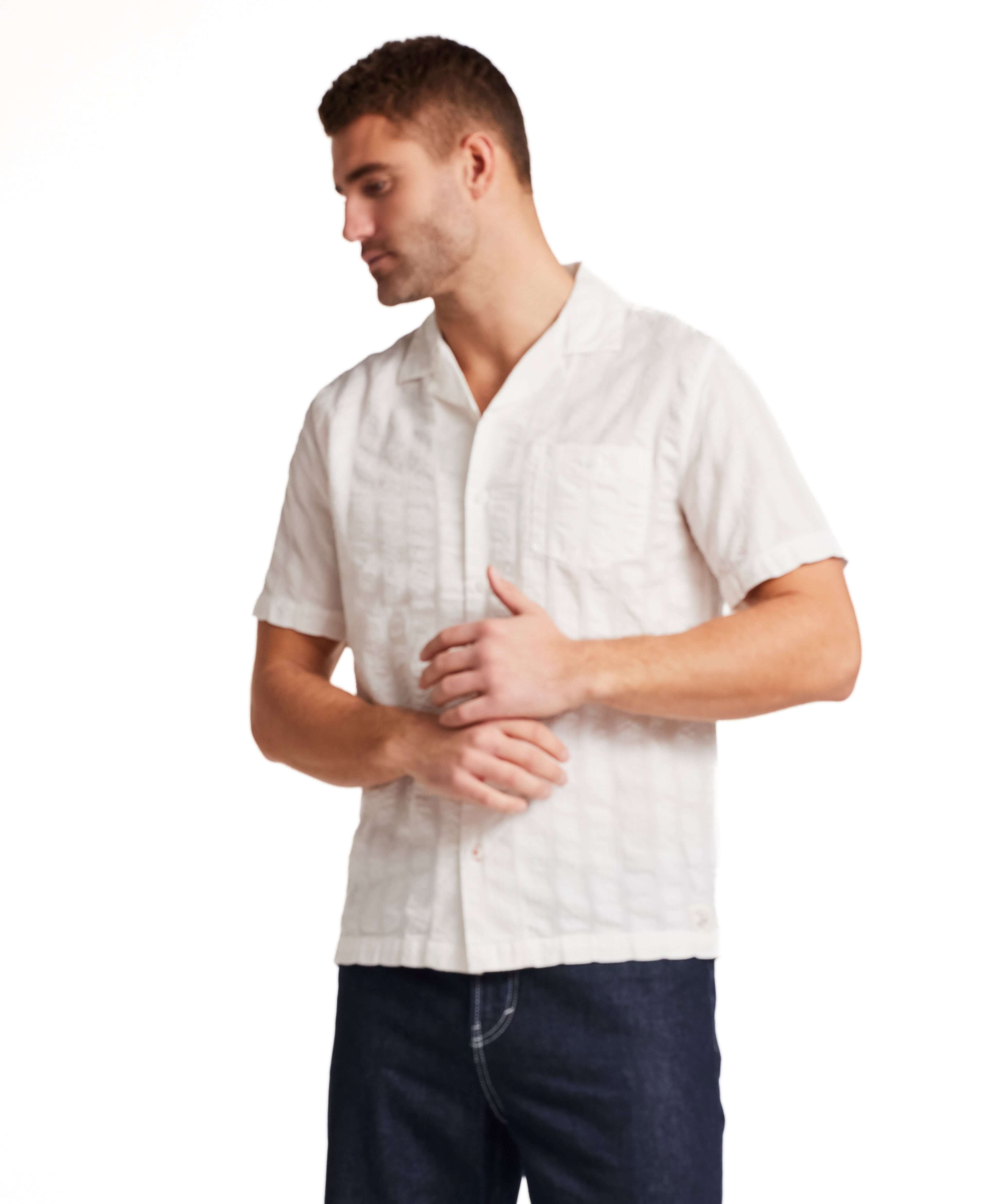mens-cotton-dobby-seersucker-shirt-white-on-model.jpg