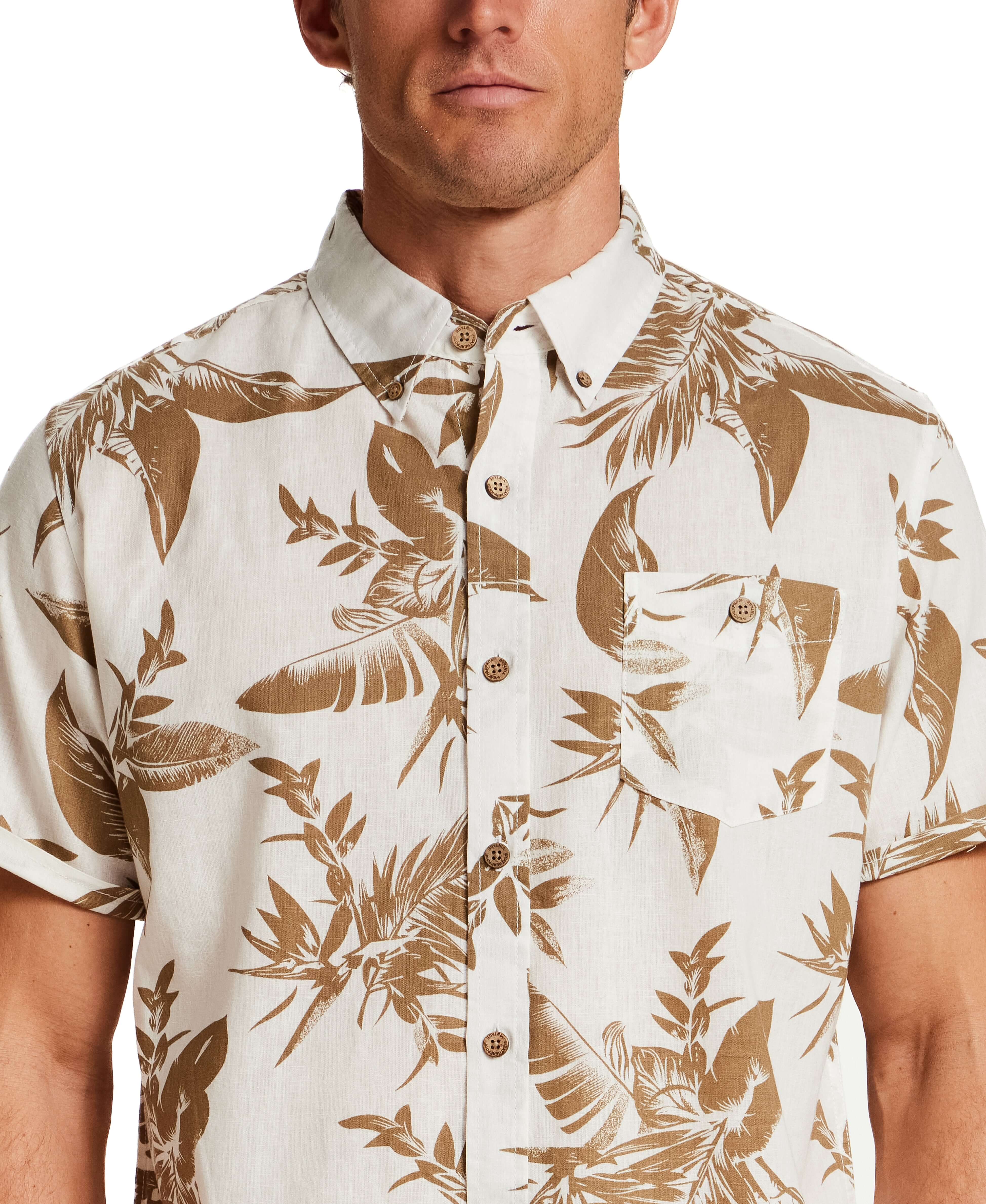 The Linen Cotton Print Shirt in Peanut features a relaxed fit with an abstract floral print and short sleeves.