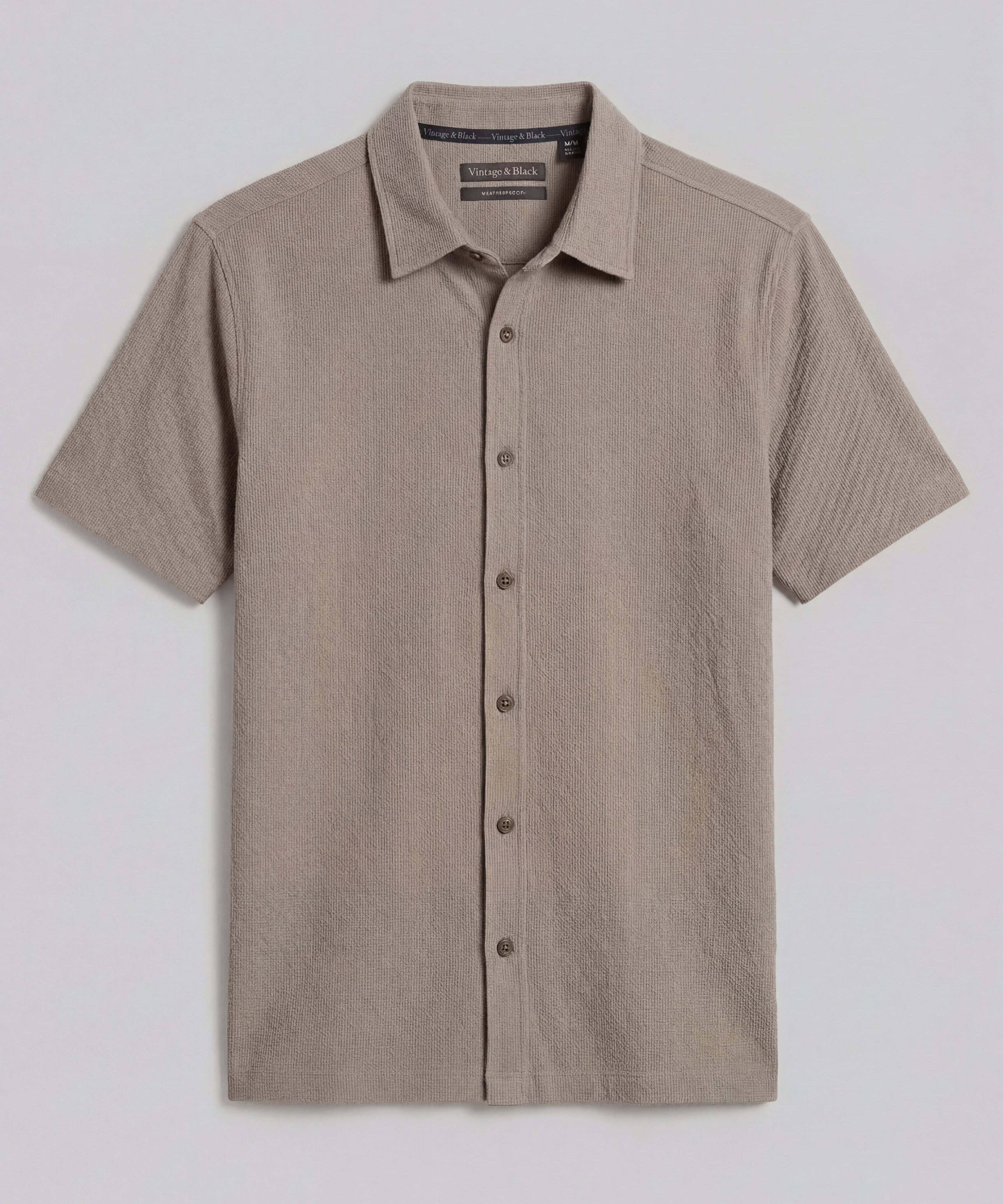 Mini Seersucker Shirt in Khaki, lightweight, short sleeve, button-front closure, structured collar, regular fit.