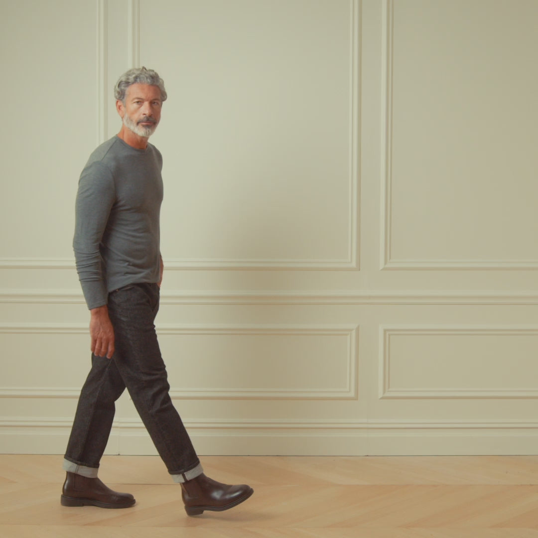 Long Sleeve Crew Neck in Charcoal