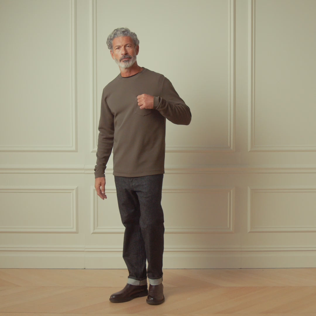 Crinkle Scuba Crew Neck in Olive