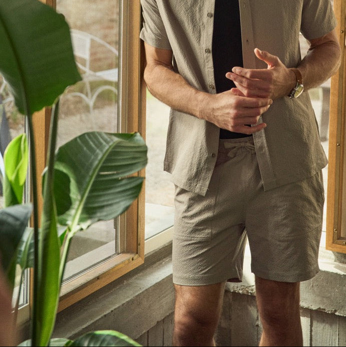 Mini Seersucker Short in Khaki