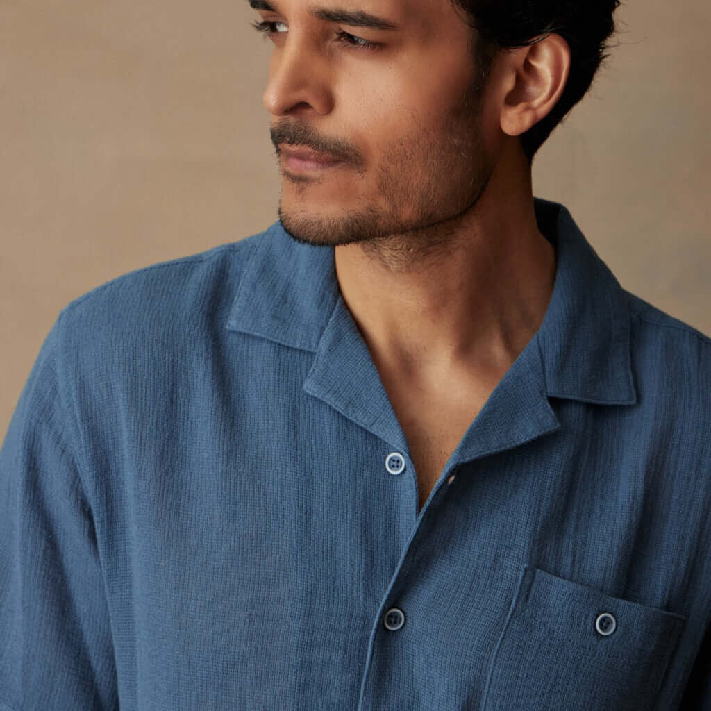 Short Sleeve Cotton Linen Airtex Shirt in Blue Ashes displayed on model, showcasing the classic vacation style.