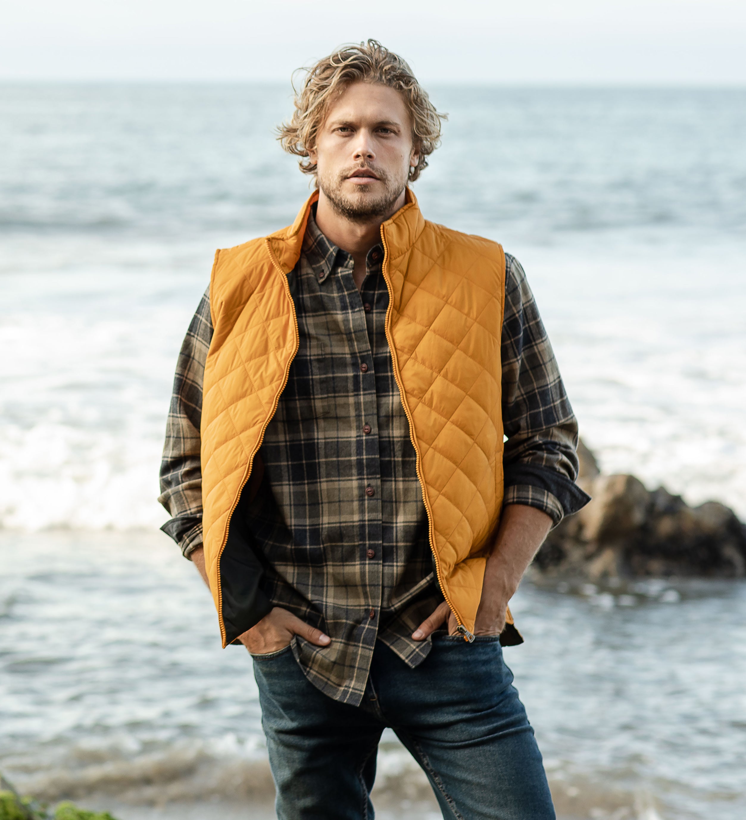 DIAMOND QUILTED VEST IN INCA GOLD