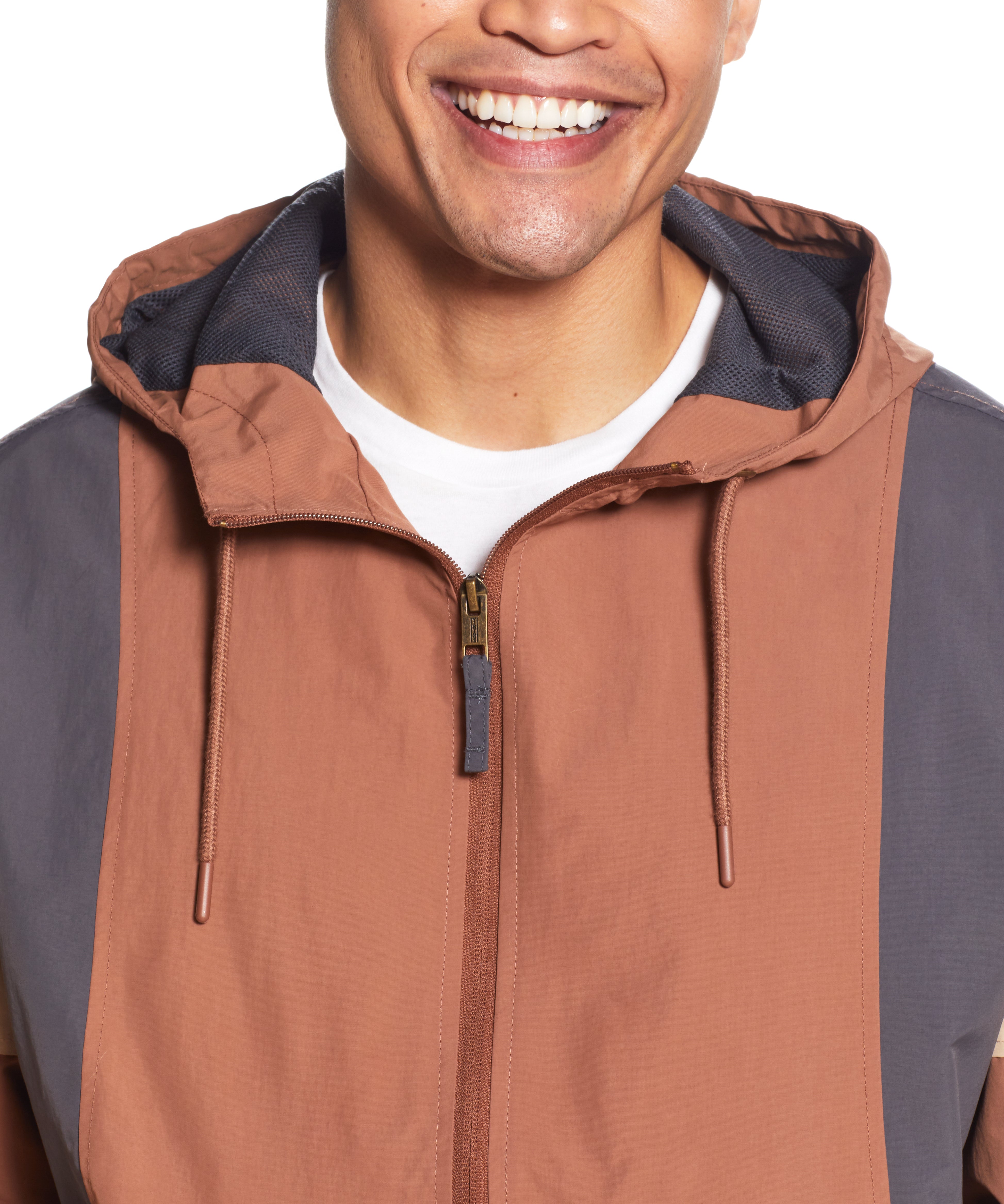 S2270320ME_CAROBBROWN_COLLARDETAIL.jpg